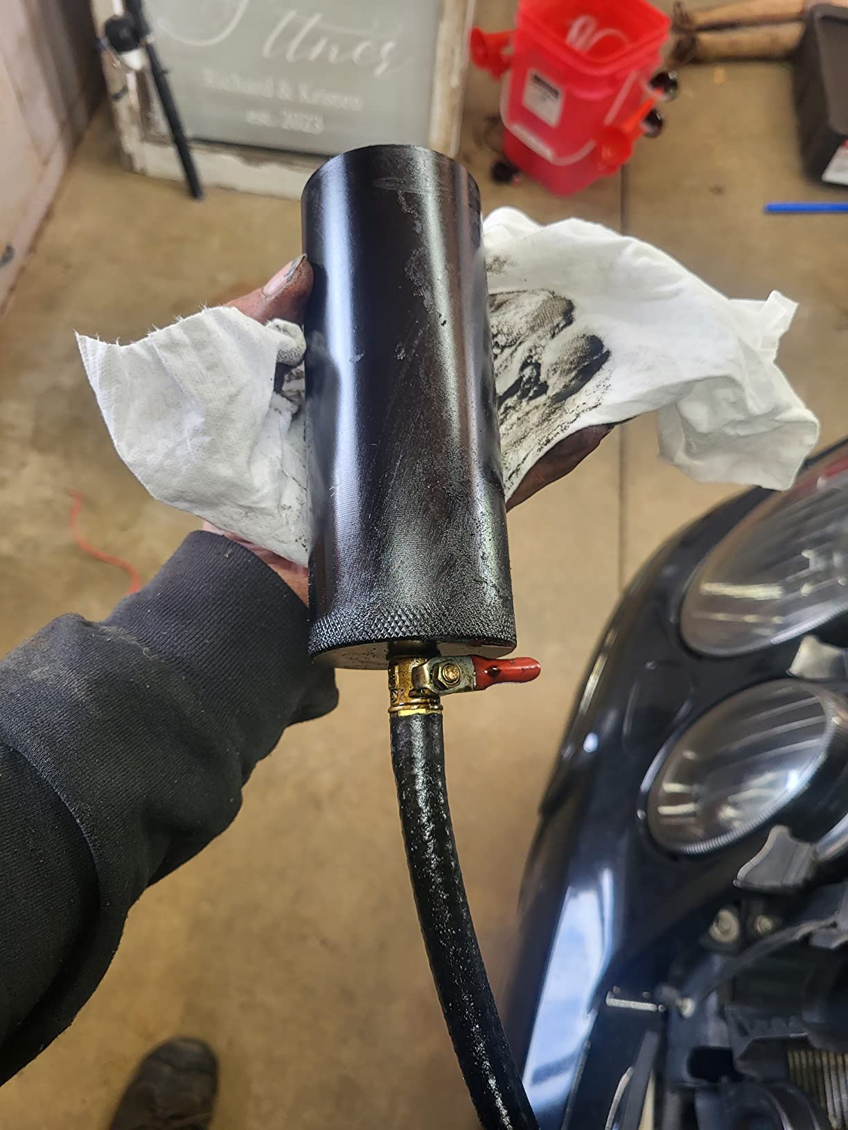 Universal 2 Port Aluminum 750ml Baffled Oil Catch Can Reservoir Tank with Breather Filter and Drain Valve customer photo 1