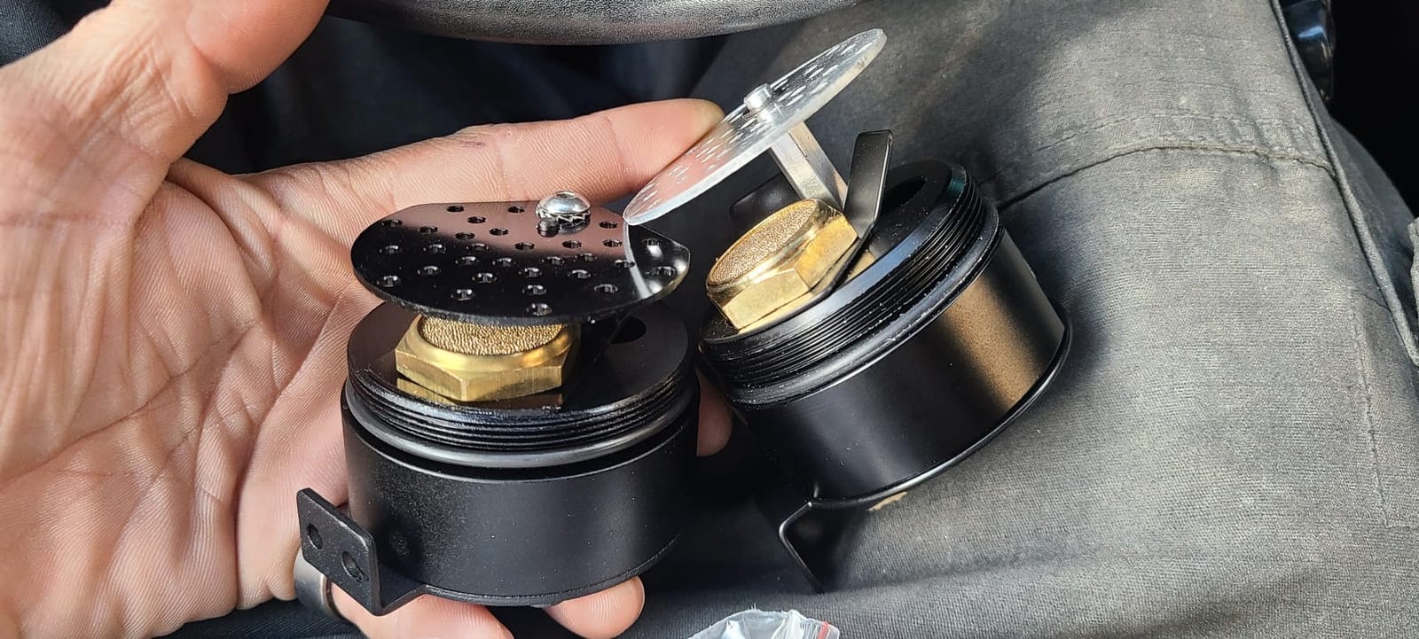 Universal 2 Port Aluminum 750ml Baffled Oil Catch Can Reservoir Tank with Breather Filter and Drain Valve customer photo 2