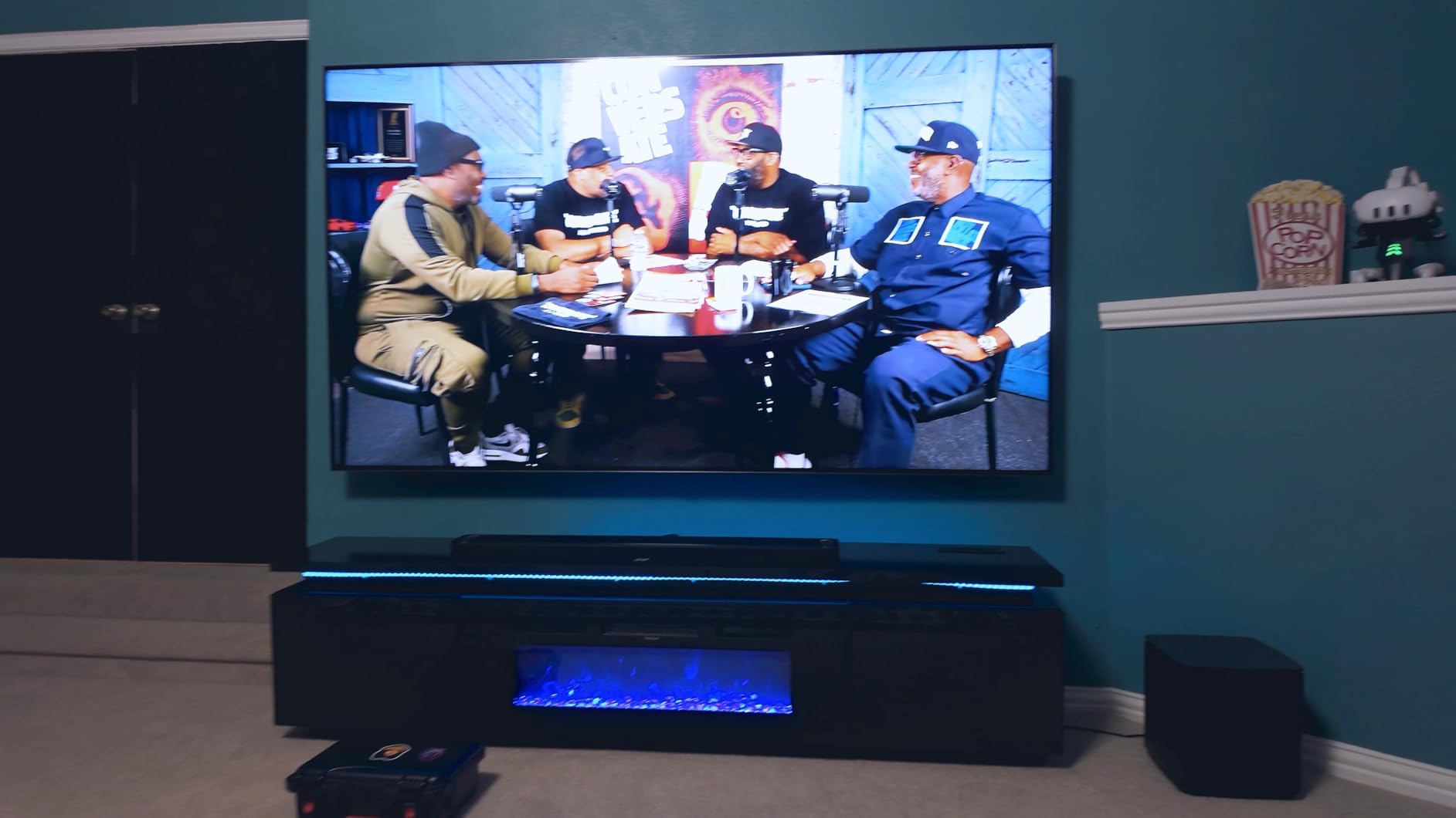Home Theater System Smart Ultra Dolby Atmos Soundbar, Bass Module 700 2X Wireless Surround Speaker, (Black) customer photo 2