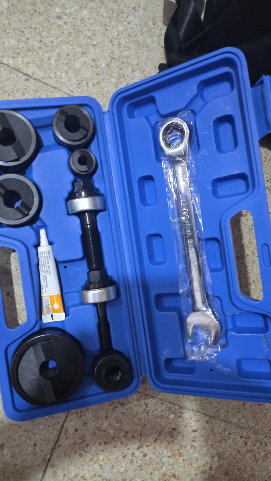 Manual Knockout Hole Punch Driver Kit 1/2 to 2 inch Electrical Conduit Hole Cutter Set KO Tool Kit (Conduit Hole Size) 1/2