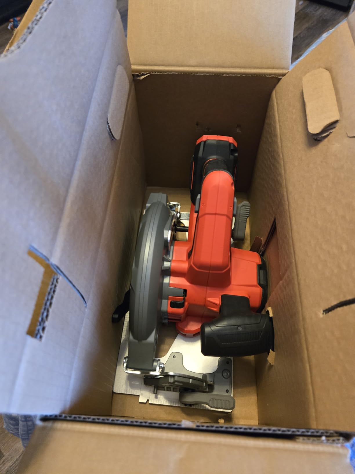 CRAFTSMAN V20 RP Cordless Circular Saw, 7-1/4 inch, Bare Tool Only (CMCS551B) customer photo 1