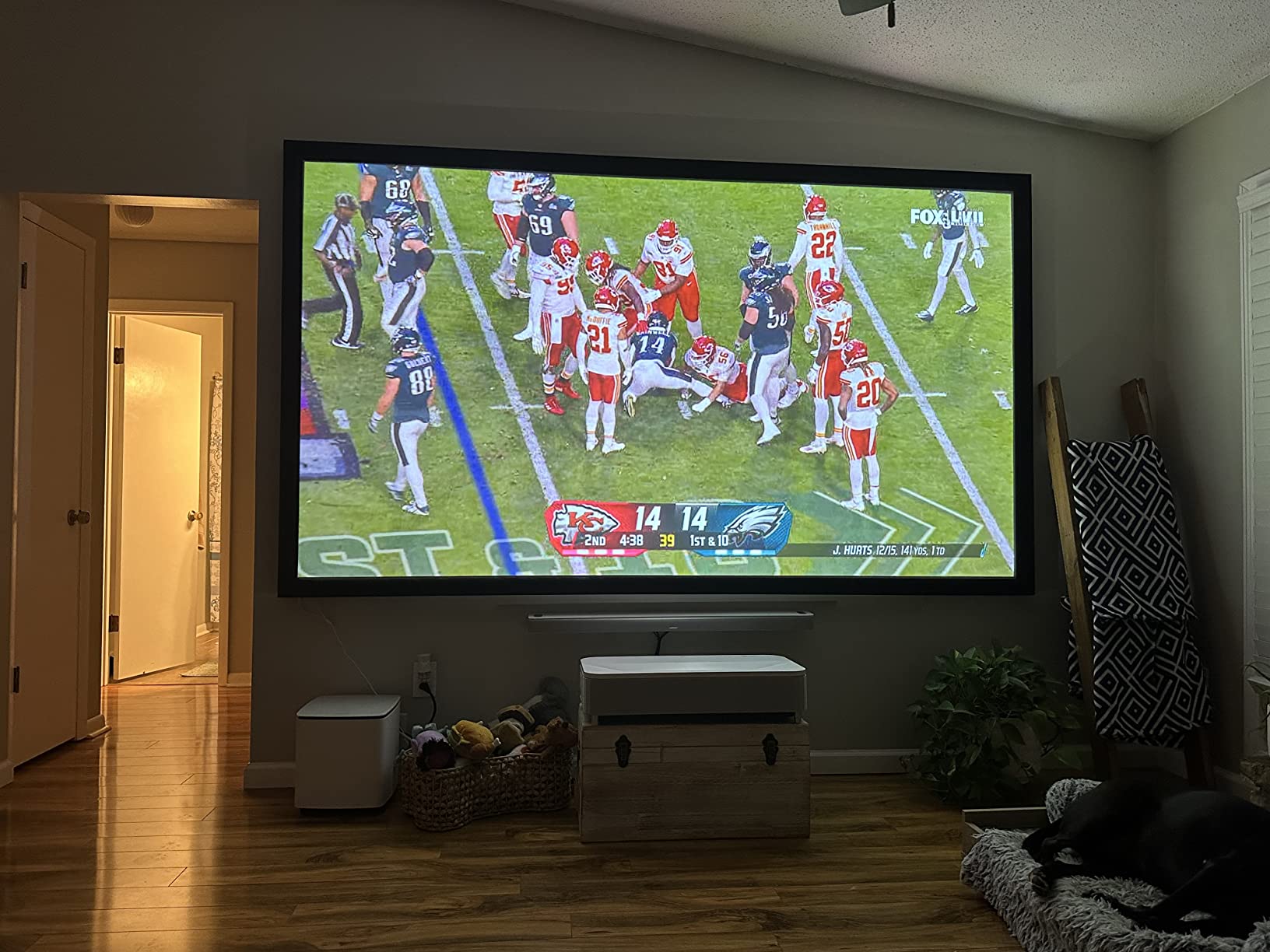 EpiqVision LS800 4K PRO-UHD Ultra Short Throw Laser Projector | 3-Chip 3LCD 4000 Lumens Color and White Brightness HDR Smart Streaming Android TV Yamaha 2.1ch Speakers HDMI Bluetooth customer photo 2