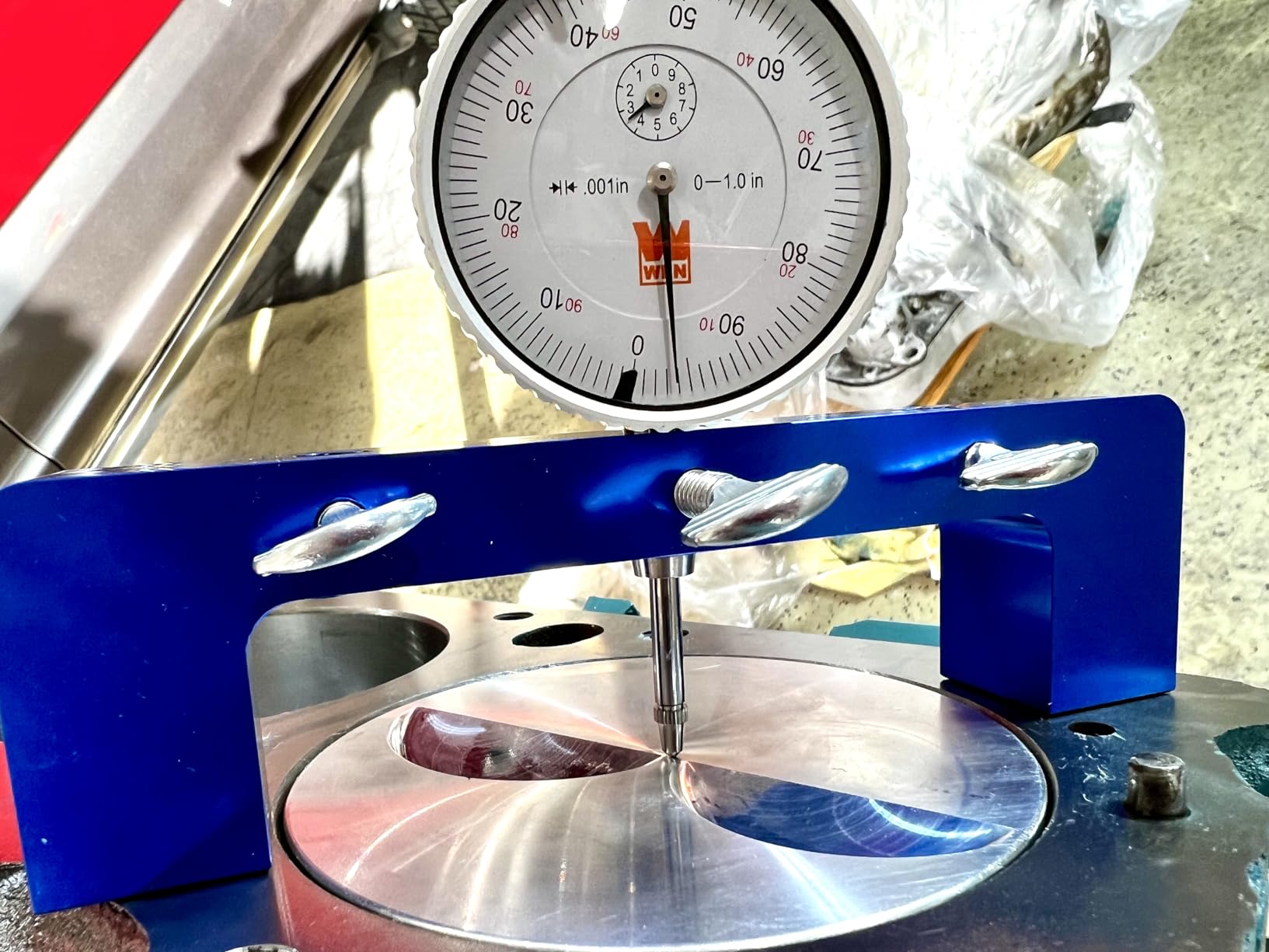 WEN 10703 1 in. Precision Dial Indicator with .001 in. Resolution customer photo 1
