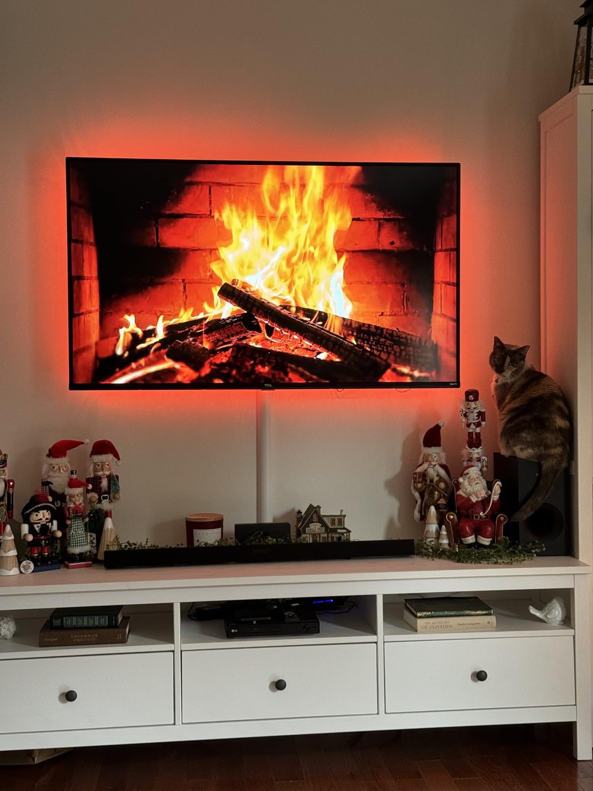 Govee TV LED Backlight, RGBIC Smart LED Strip Lights for 55-65 inch TVs | 99+ Scene Modes, Music Sync, Bluetooth and Wi-Fi APP Control, Works with Alexa & Google Assistant, Adapter, 12.5ft/114 LEDs customer photo 2
