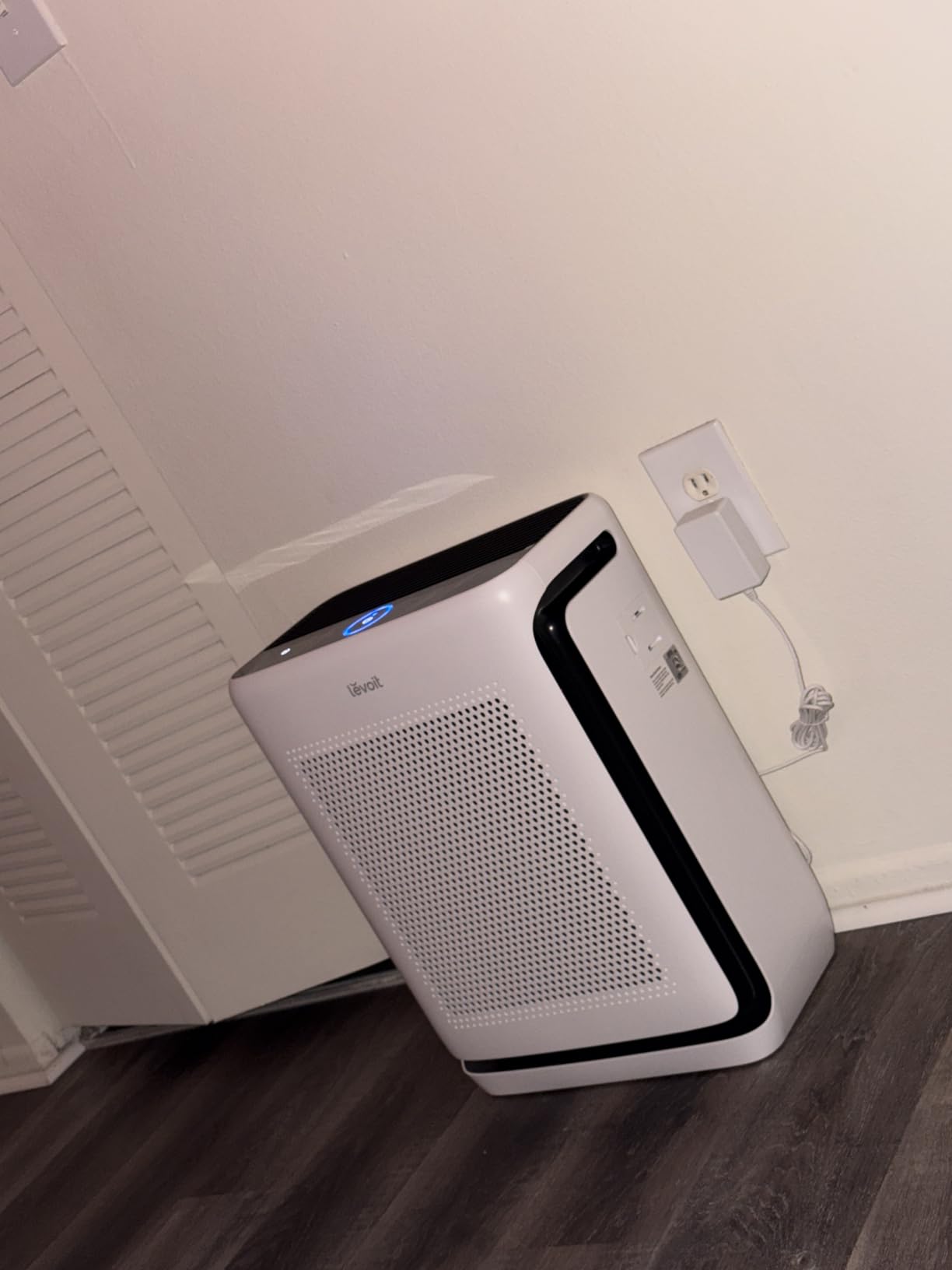 LEVOIT Smart Air Purifier for Home Large Room up to 1875 Ft² Vital 200S-P | For Quiet Bedroom at 27dB, AHAM VERIFIDE, Air Quality Monitor, HEPA Sleep Mode for Allergies, Pet Hair and dander, White customer photo 1