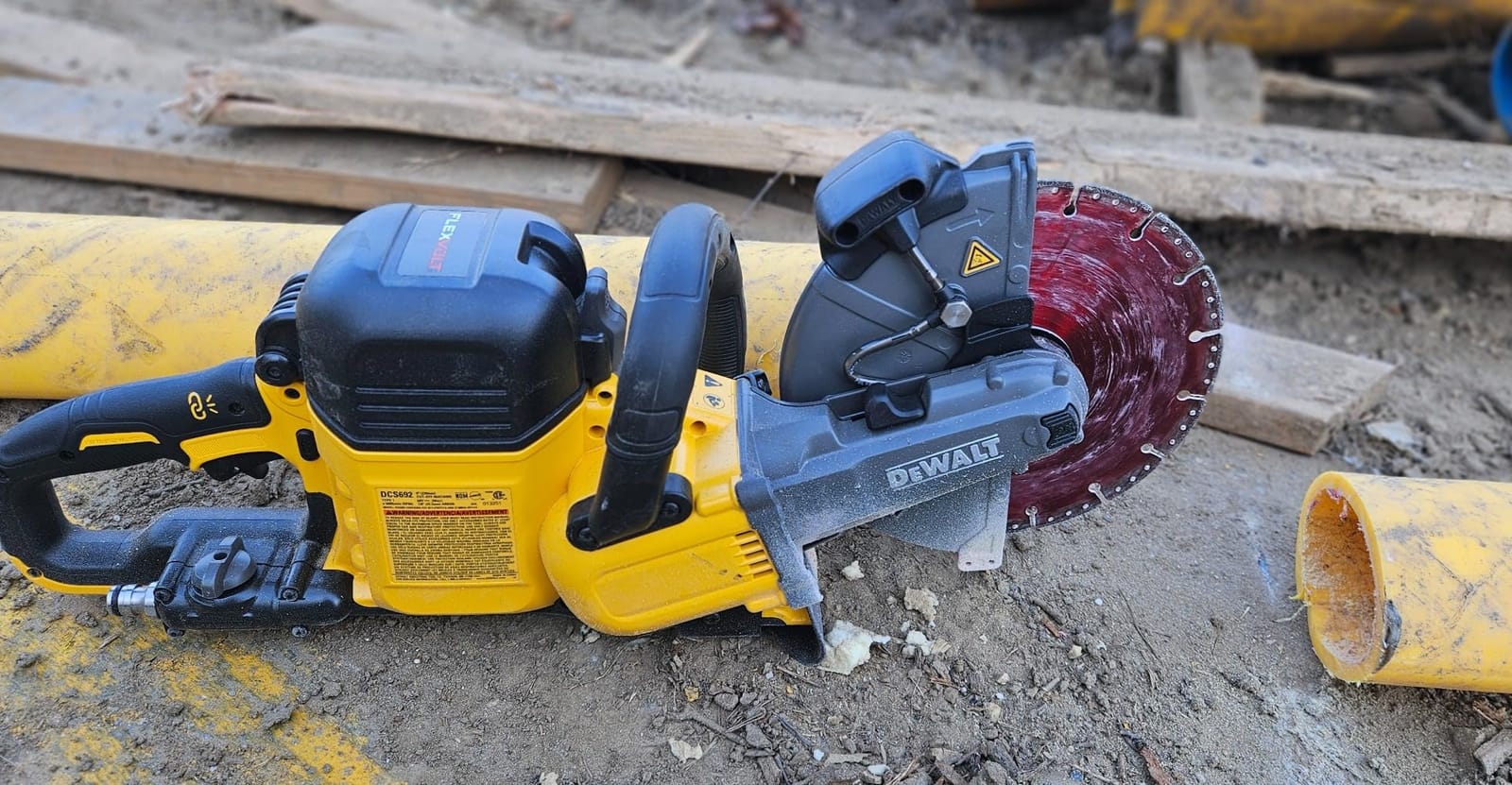 60V 9 IN. CORDLESS CUT OFF SAW KIT customer photo 1