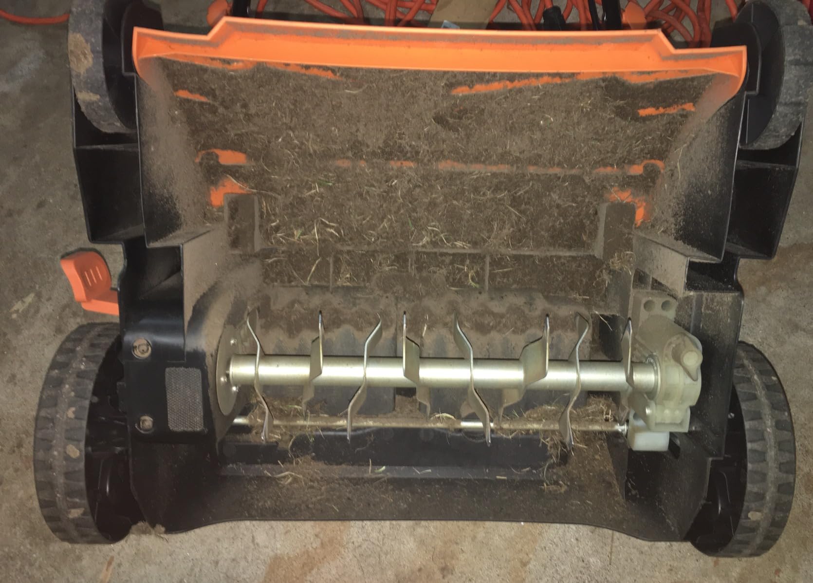 LawnMaster GVB1316 Electric 16” 13 Amp Dethatcher and Scarifier with 12 Gallon Collection Bag customer photo 1