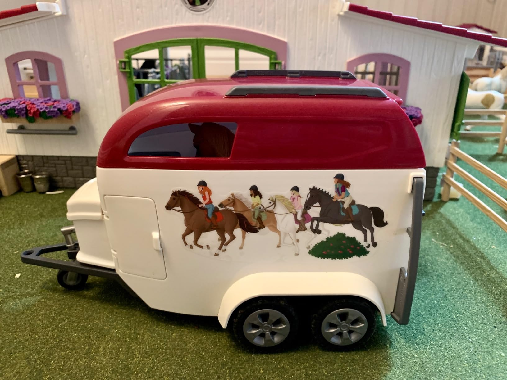 Schleich Horse Club - 227Pc Horse Transporter Playset - Kids 5+ | 42619 customer photo 2