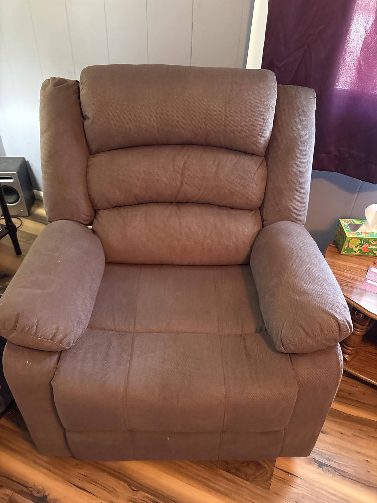 EBELLO Classic Power Recliner Chair, Oversized Electric Overstuffed Reclining Chair with Soft Cushion and Back, Sofa with Comfortable Armchair, Brown customer photo 1