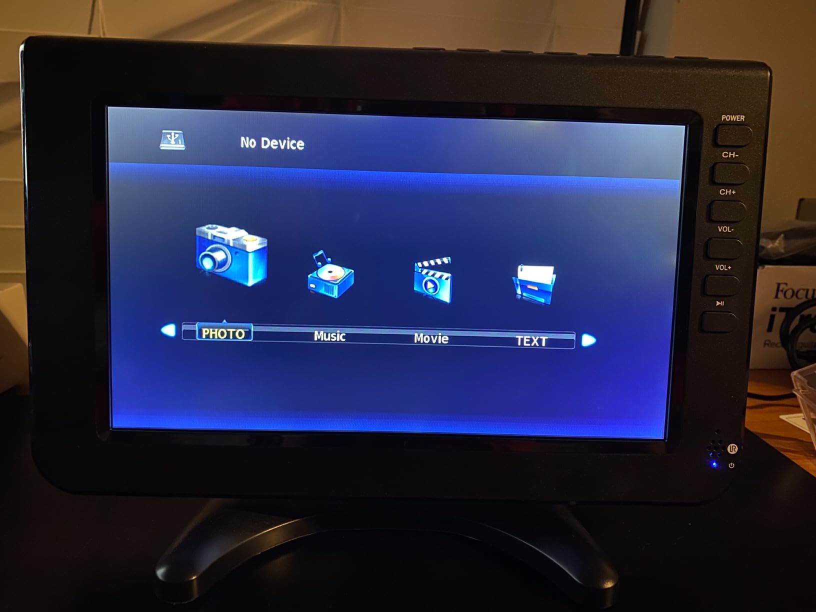 Jexiop 10.1inch Portable TV,720P Screen Small Television with Antenna and Digital ATSC Tuner,HDMI USB Port,12 Volt Charger Cable/AC Power for Caravan and Kitchen customer photo 1