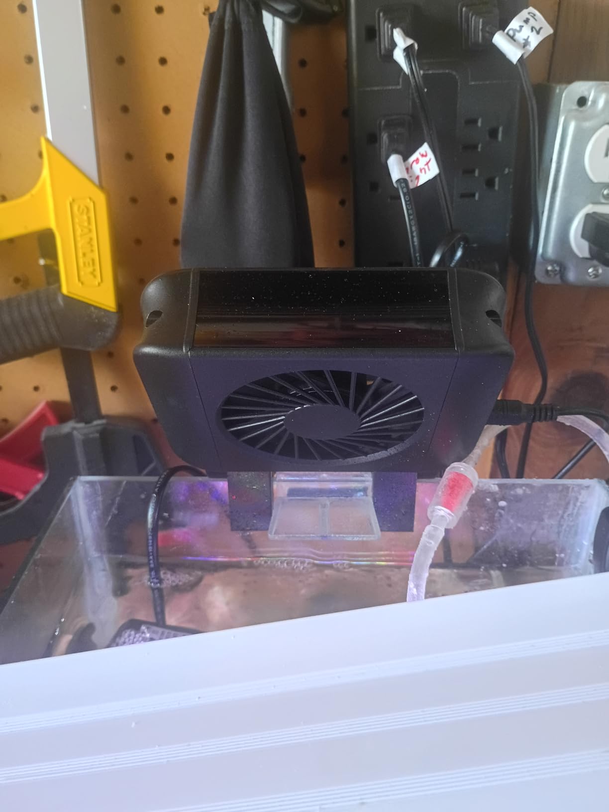 hygger Aquarium Chillers Fan, Quiet Fish Tank Cooling Fan Equipment with Adjustable Timer Speed Controller, Suitable for Freshwater Saltwater Tanks(1-Fan Head) customer photo 1