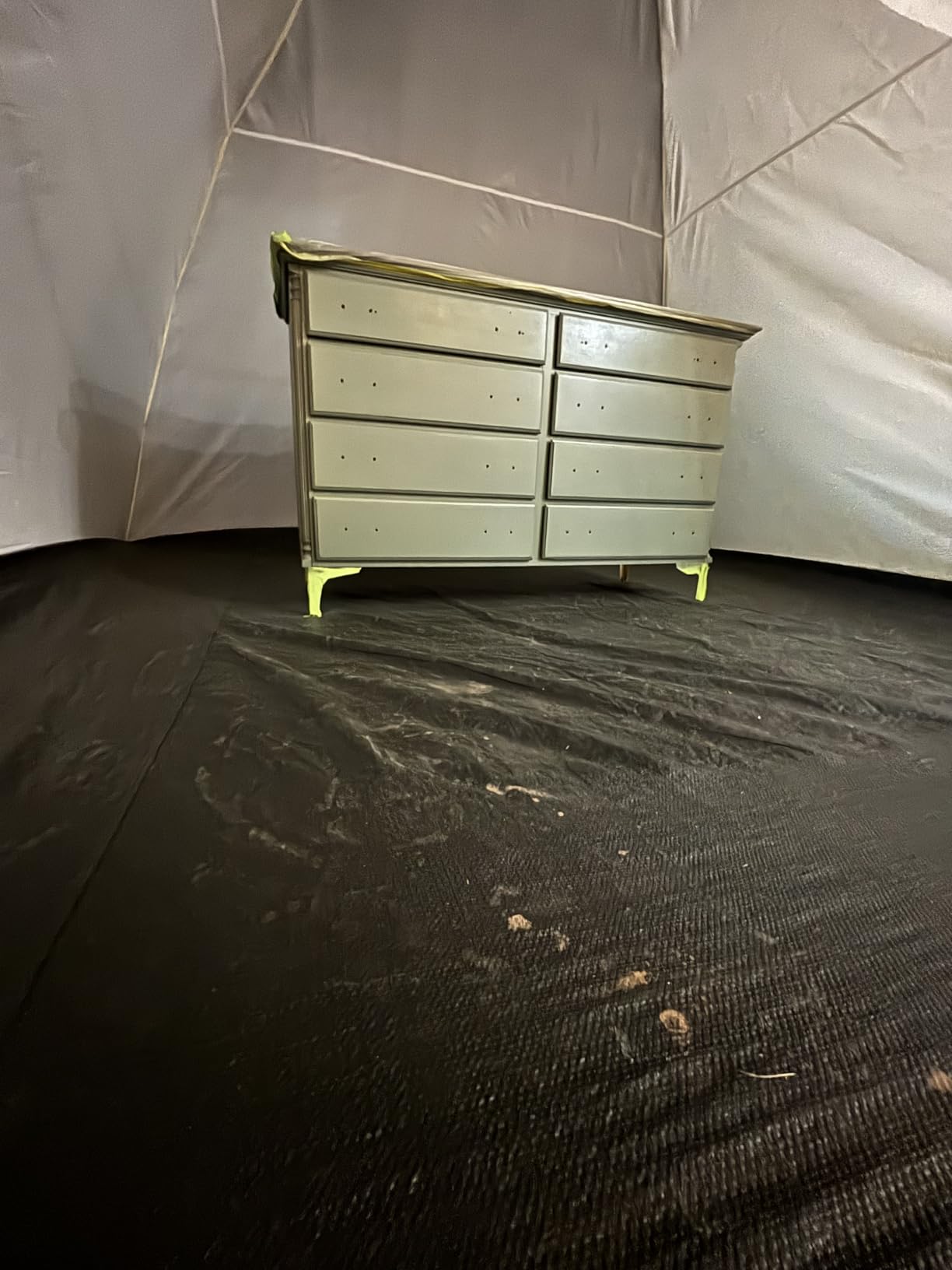 VEVOR Portable Paint Booth 10 x 7 x 6 ft Extra Large Spray Paint Tent Kit customer photo 2