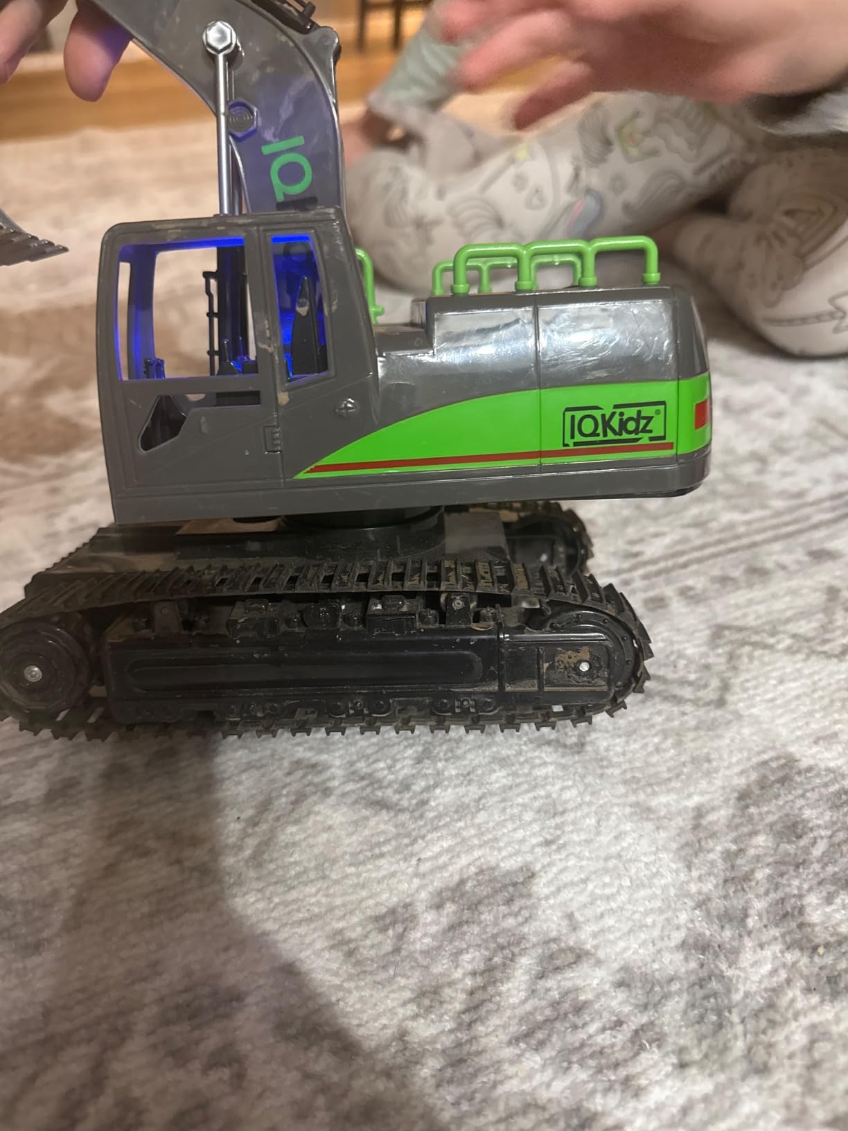 IQKidz Remote Control Excavator Toys for Boys 4-7 Yrs Old - Best Birthday Gift for Kids Age 3 5 8 9 10+, Metal Shovel Construction Vehicles with Light Sound, Rechargeable RC Tracked Digger customer photo 2