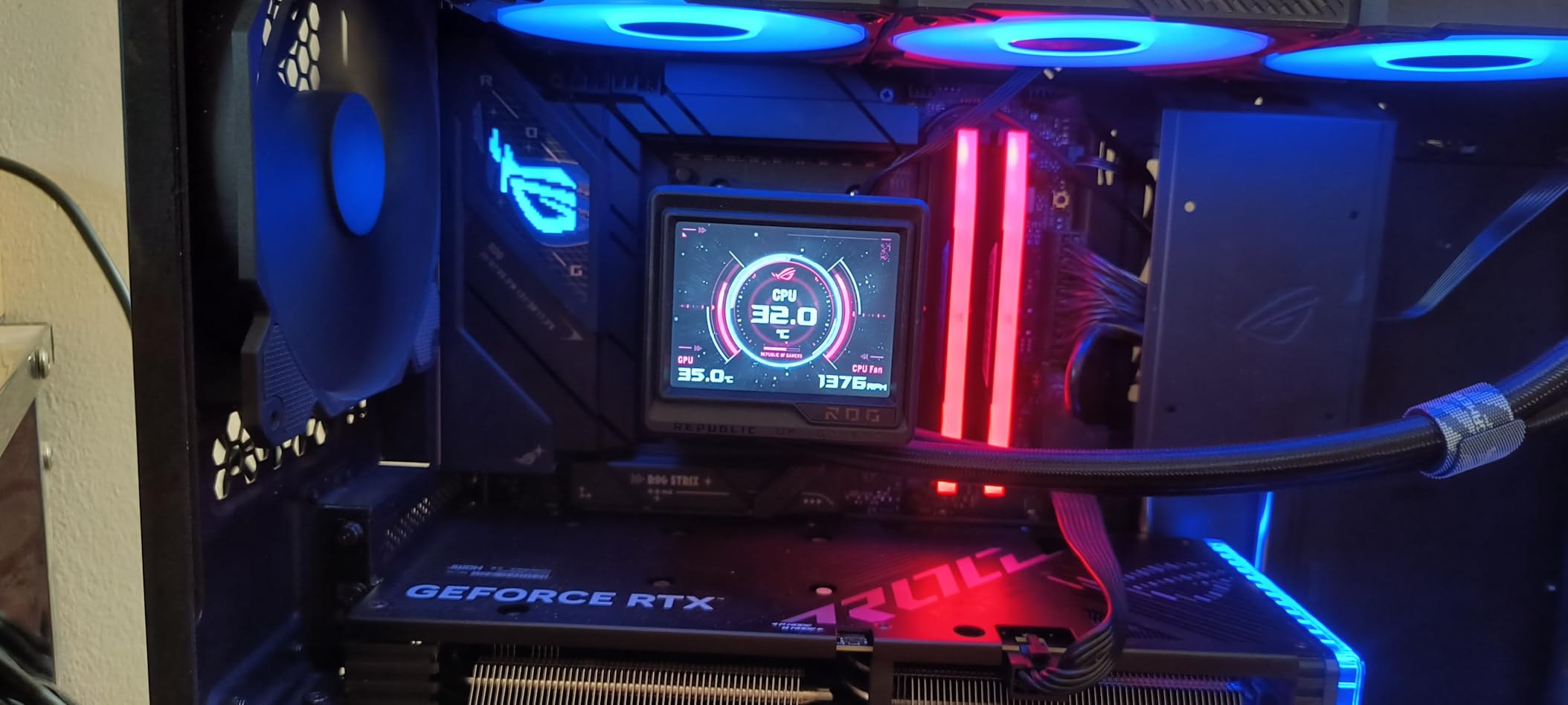 ASUS ROG Strix GeForce RTX 4060 OC Edition Gaming Graphics Card (PCIe 4.0, 8GB GDDR6, DLSS 3, HDMI 2.1a, DisplayPort 1.4a, Axial-tech Fan Design, Aura Sync, 0dB Technology), 3 Year Warranty customer photo 1