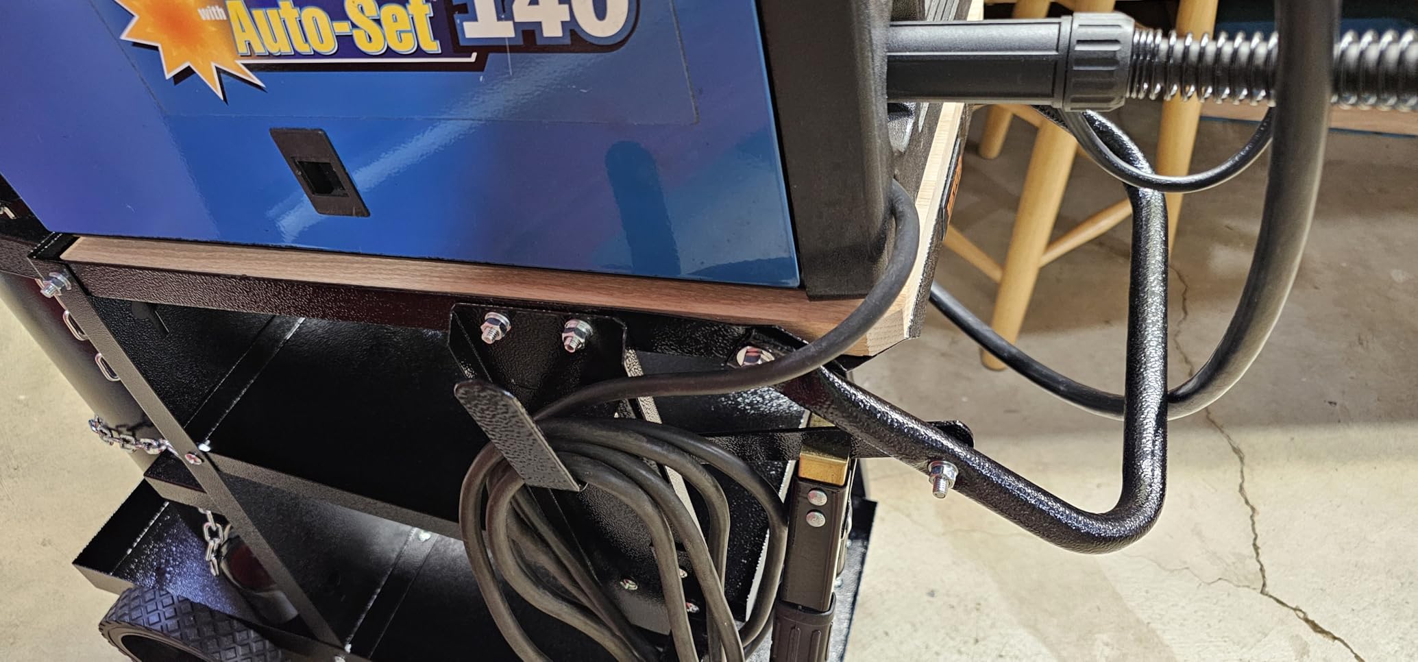 VEVOR Welding Cart, 3-Tier Welder Cart Heavy Duty 400 LBS Weight Capacity customer photo 1