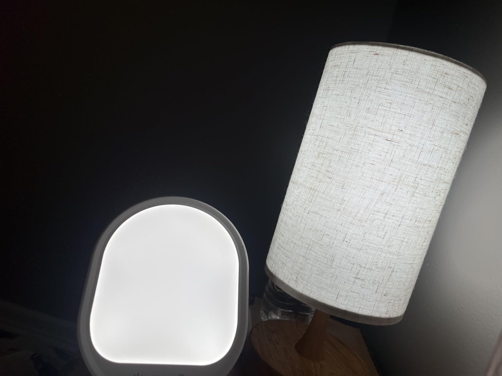 Caromolly Light Therapy Lamp, Sunlight Lamp 10000 Lux with Remote Control, 3 Color Temperature & 4 Brightness Level & Timer, Daylight Lamp for Home, Office, Decoration customer photo 2