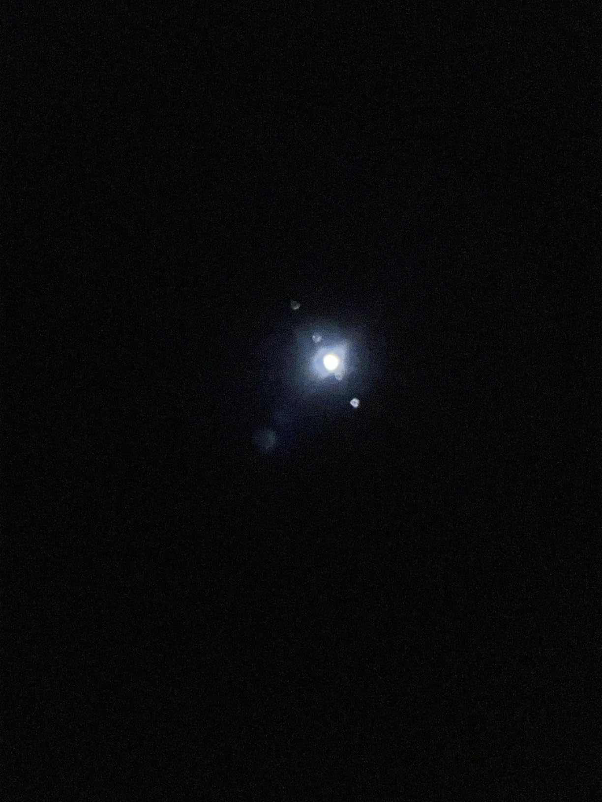 Celestron StarSense Explorer 114AZ App-Enabled Tabletop Dobsonian Telescope customer photo 1