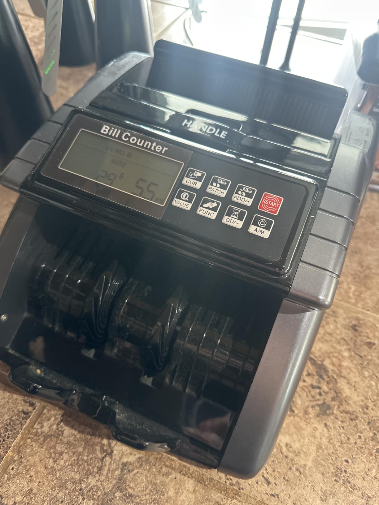 LOLARAN AL1000 Money Counter Machine with Value Counting for USD & EUR, UV/MG/IR/DD/DBL/HLF/CHN Counterfeit Detection, LCD Display, Count/ADD/Batch/AUTO/Manual Modes, 1,300 Notes/Min customer photo 2