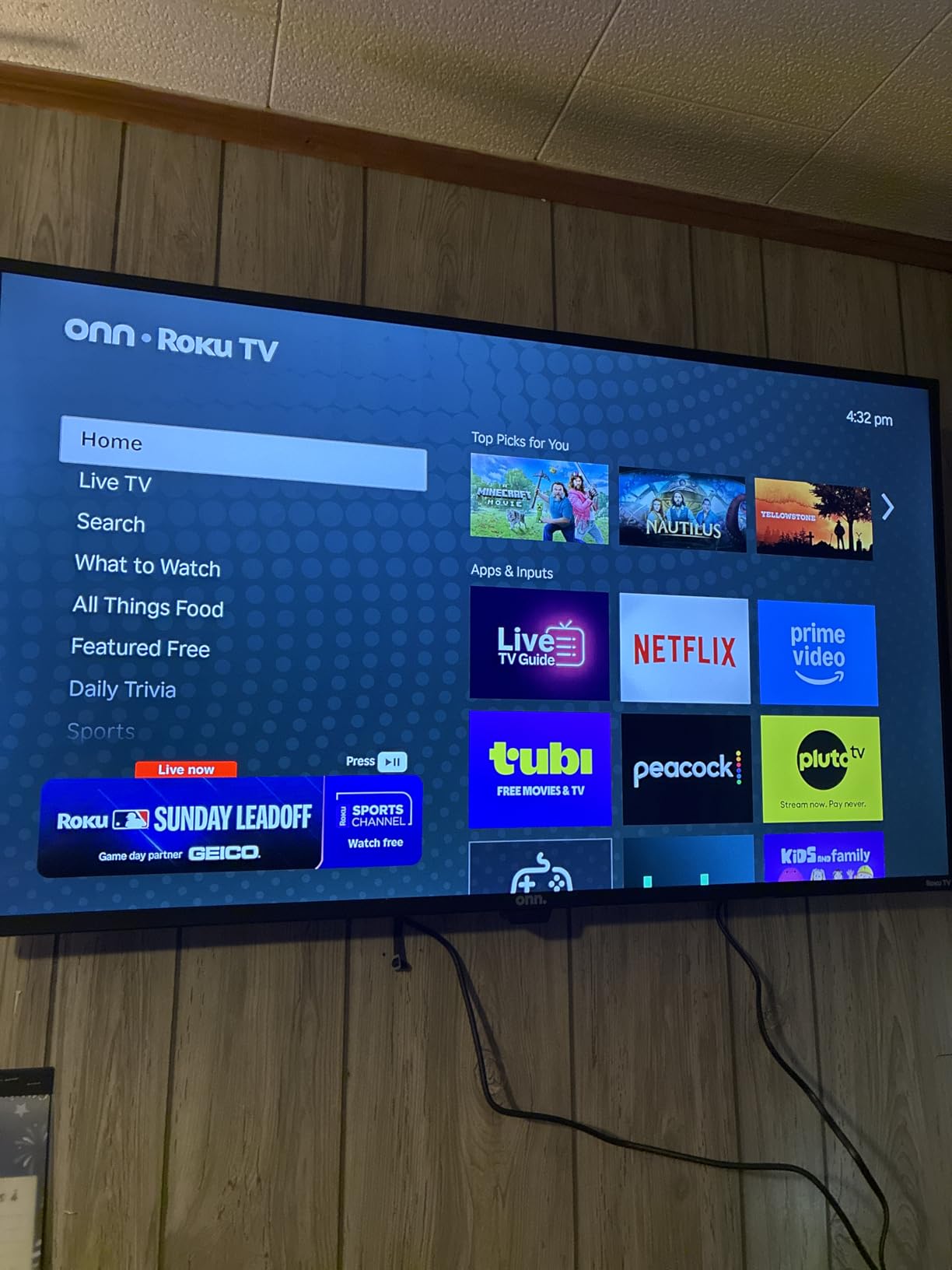 ONN 65-Inch Class 4k HDR10+ Smart TV + Free Wall Mount with Wi-Fi Connectivity and Mobile App | Flat Screen TV | Compatible with Home Kit | Alexa and Google Assistant (Renewed) customer photo 1