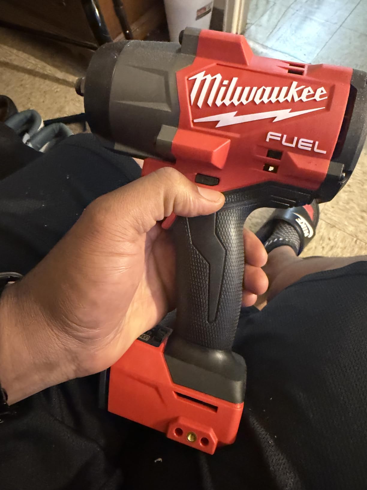 Milwaukee Electric - M18 Fuel 1/2 HIGH Torque Impact Wrench W/FRICTI customer photo 2