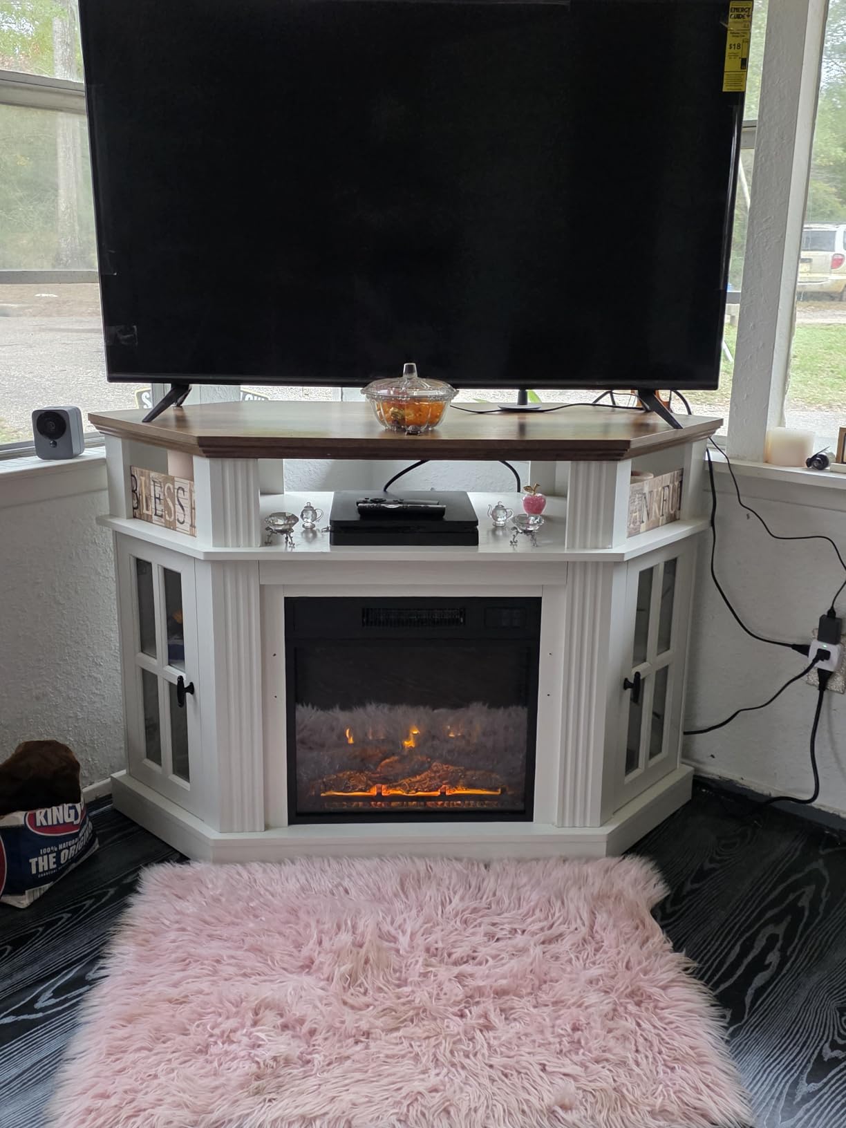 Furmax Fireplace Corner TV Stand for Up to 55 Inch, Antique White customer photo 2