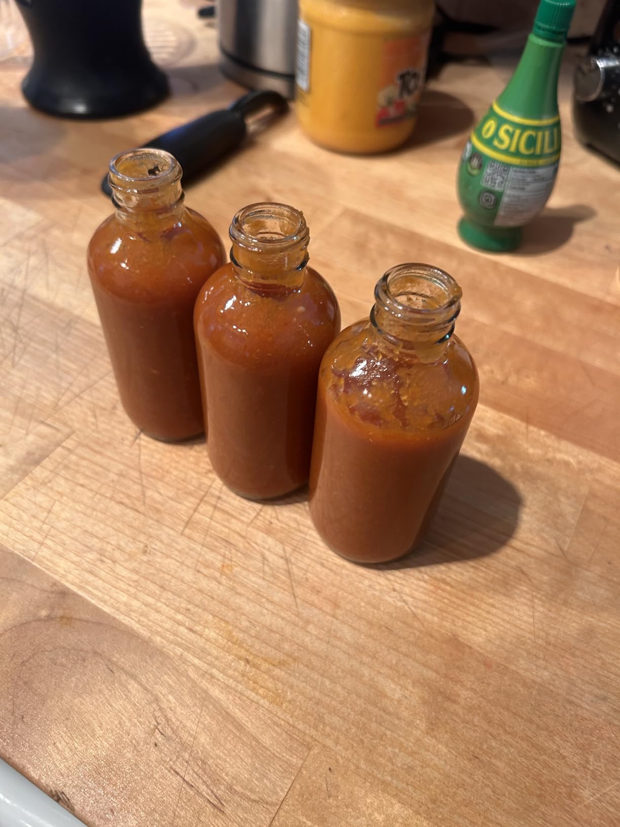 Premium Hot Sauce Making Kit – Make Up to 20 Bottles, Mild to Worlds Hottest Carolina Reaper Heat – Ultimate Fathers Day Gift for Men, Dad & Spice Lovers – DIY Make Your Own Hot Sauce Kit customer photo 1