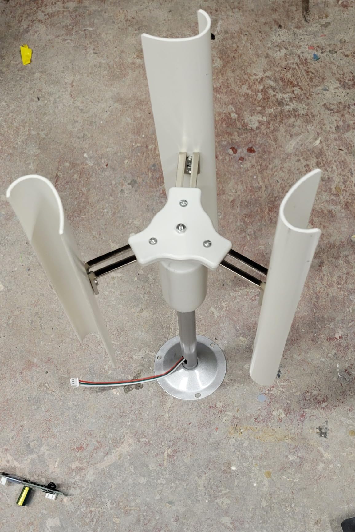 Axis Wind Turbine Generator 3 Blades with Controller 12V 30W customer photo 1