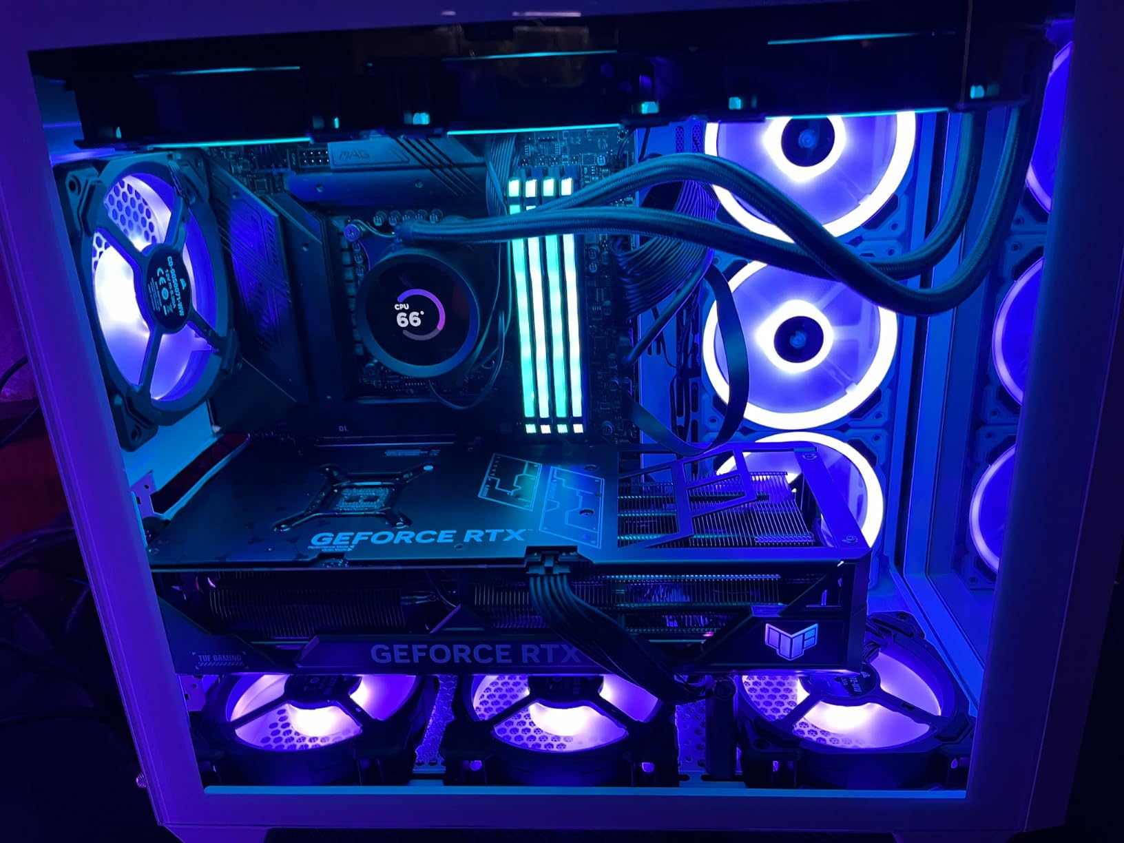 ASUS TUF Gaming NVIDIA GeForce RTX 4080 Super OC Edition Gaming Graphics Card (PCIe 4.0, 16GB GDDR6X, HDMI 2.1a, DisplayPort 1.4a), 3 Year Warranty customer photo 1