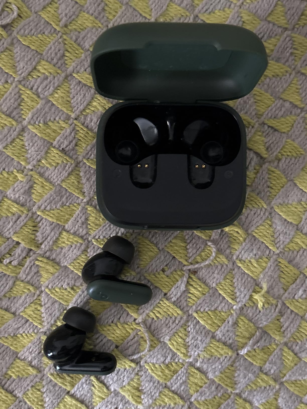 Soundcore P30i by Anker Noise Cancelling Earbuds, Hands-Free Viewing, Strong and Smart Noise Cancelling, Powerful Bass, 45H Playtime, 2-in-1 Case and Phone Stand, IP54, Bluetooth 5.4 customer photo 2