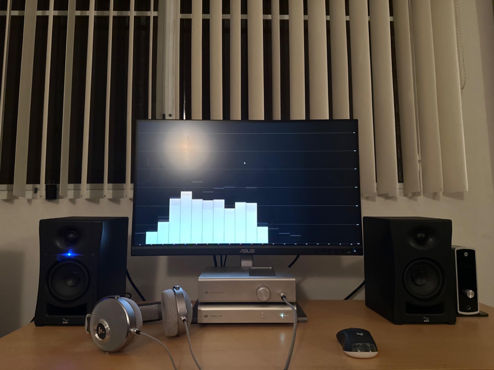 KALI AUDIO LP-UNF Ultra Nearfield Monitor System - Black customer photo 1