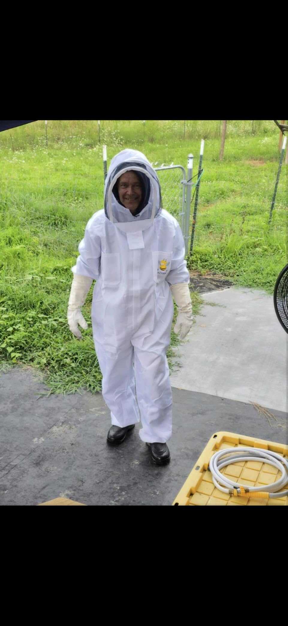 Sting Proof Bee Suit Full Body with Ventilated Hood & Gloves L customer photo 2