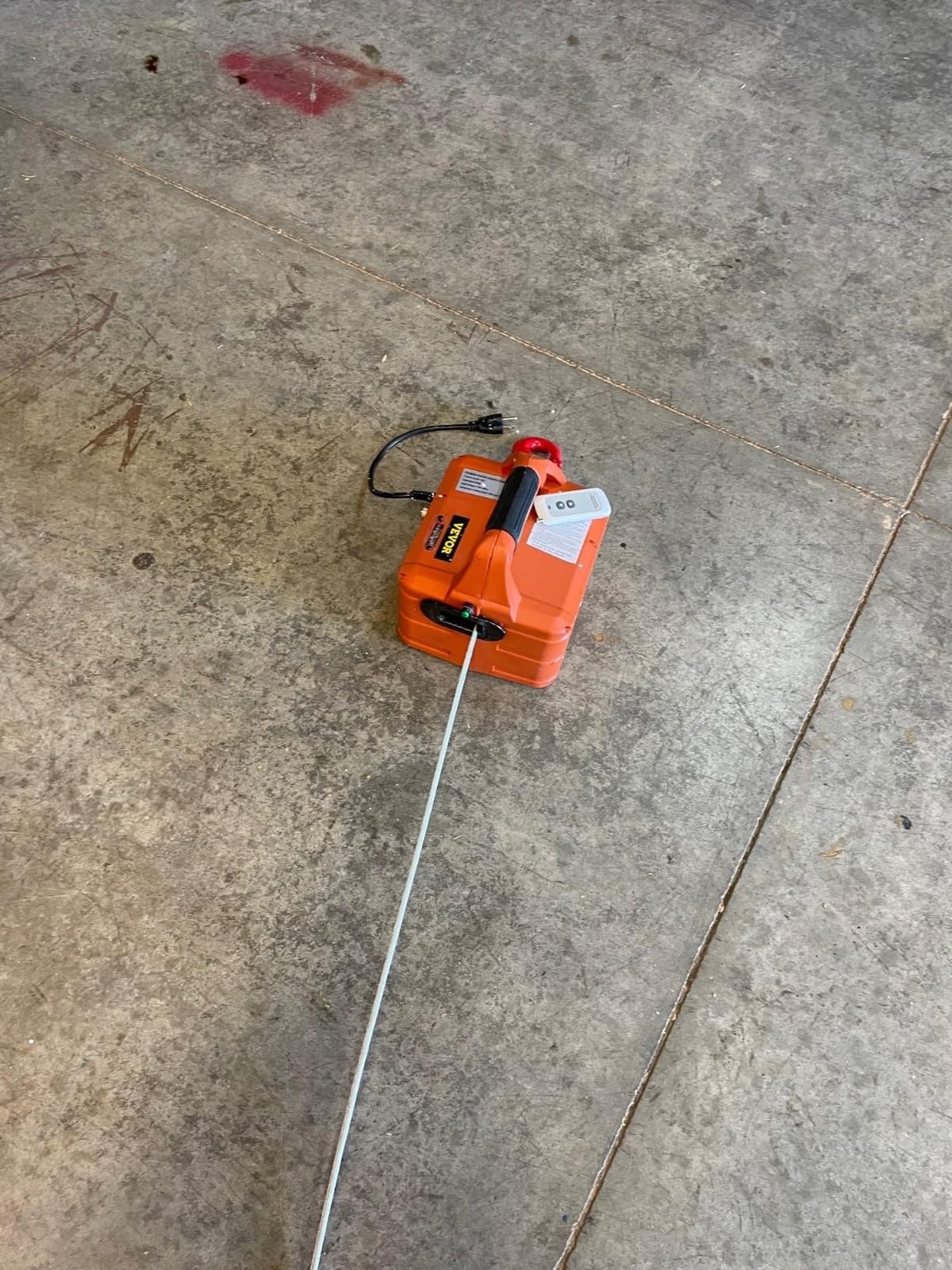 VEVOR 3-in-1 Electric Hoist Winch, 1100lbs 1500W Portable Power Winch Crane, 110V/120V 22.9 ft Lifting Height, 13 ft/min with Manual, Wired and Wireless Remote Control, Overload Protection customer photo 1