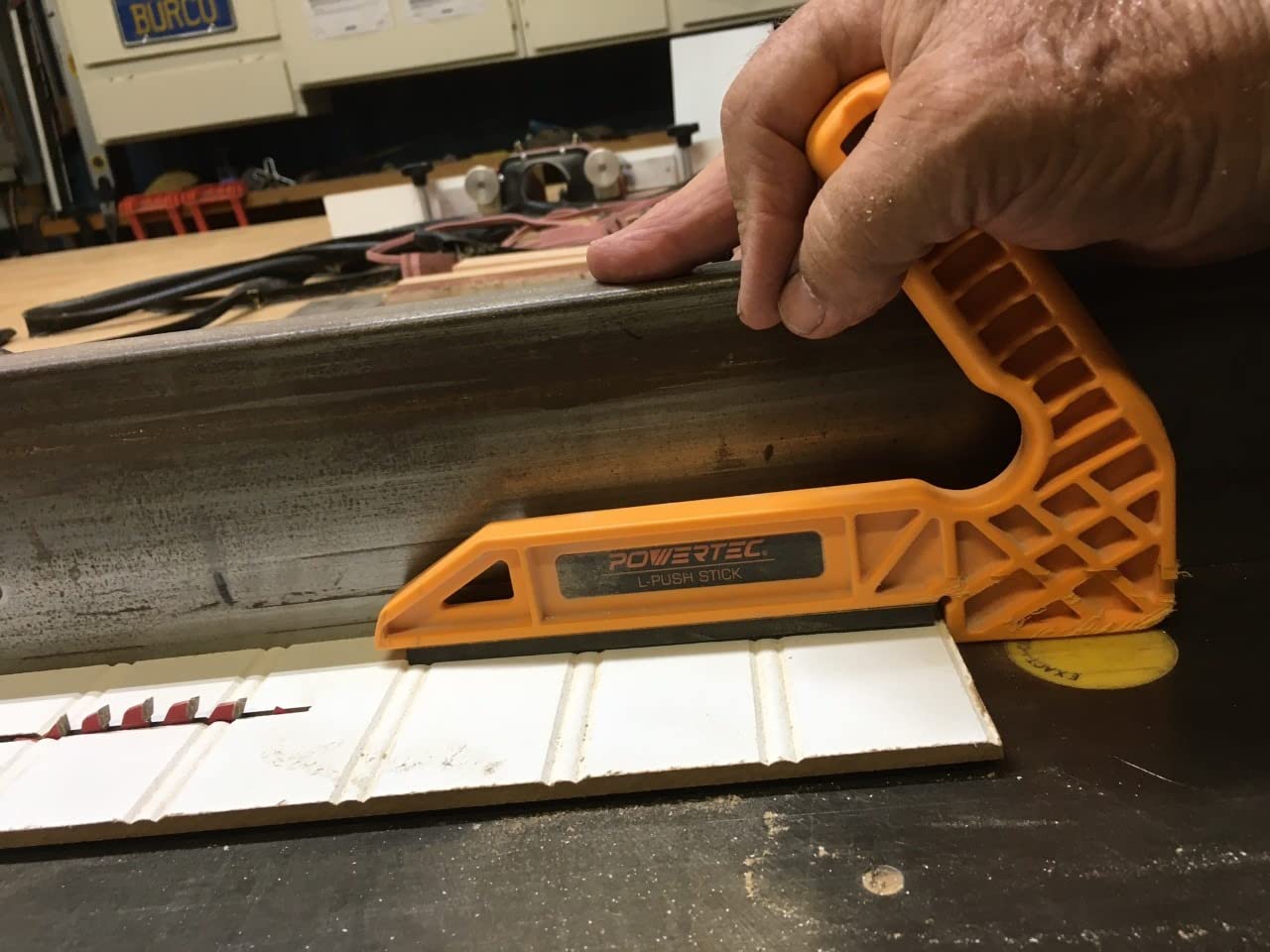 POWERTEC 72096 Universal Featherboard 1PK for Multi-Functional Woodworking w/Flex and Miter Lock System and 2pc Deluxe Push Sticks for Table Saws, Router Tables, Band Saws & Jointers customer photo 2
