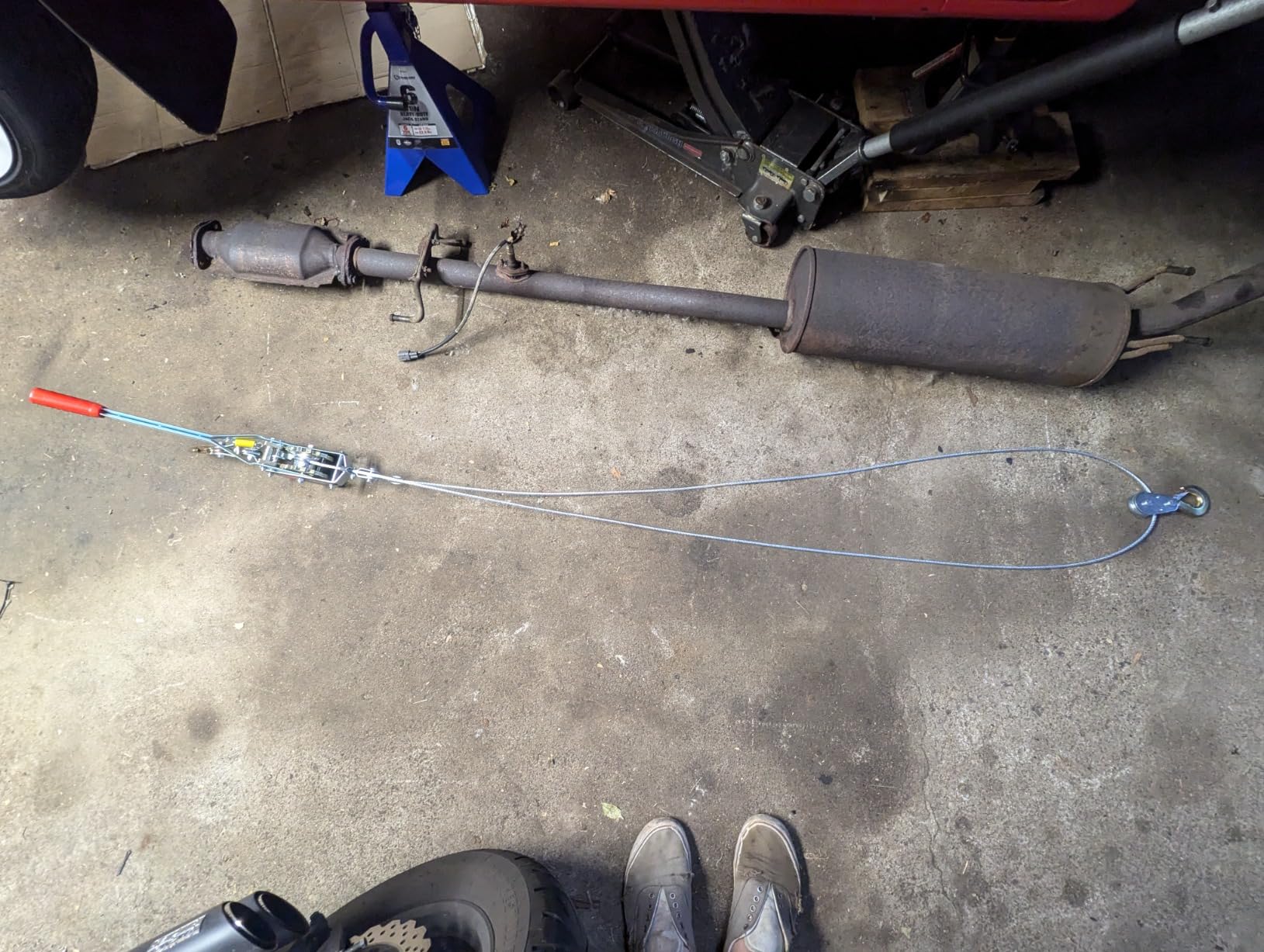 Come Along Winch,5 Ton Capacity with 11.5FT Steel Cable,Heavy Duty Come Along Tool with Dual Gears,3 Hooks,Hand Winch Tool for Road Vehicle Recovery and Pulling Tree,Fence Stretcher,Frame customer photo 1