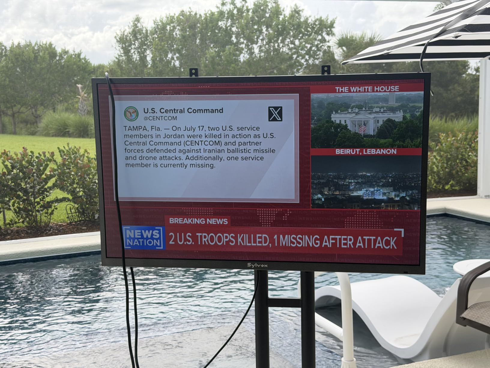 SYLVOX Outdoor TV, 43 inch Smart Waterproof Outdoor TV, 4K UHD Weatherproof | IP56, Support Dolby Vision Atmos, Google Cast, 1000 nit Brightness for Outside Partial Sun & Full Shade (Deck Pro 3.0 /2026) customer photo 2