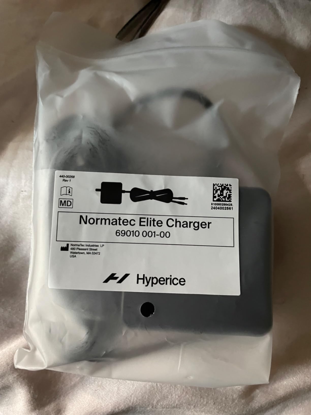 Hyperice Normatec Elite Wireless Compression Boots Recovery Size Standard customer photo 1