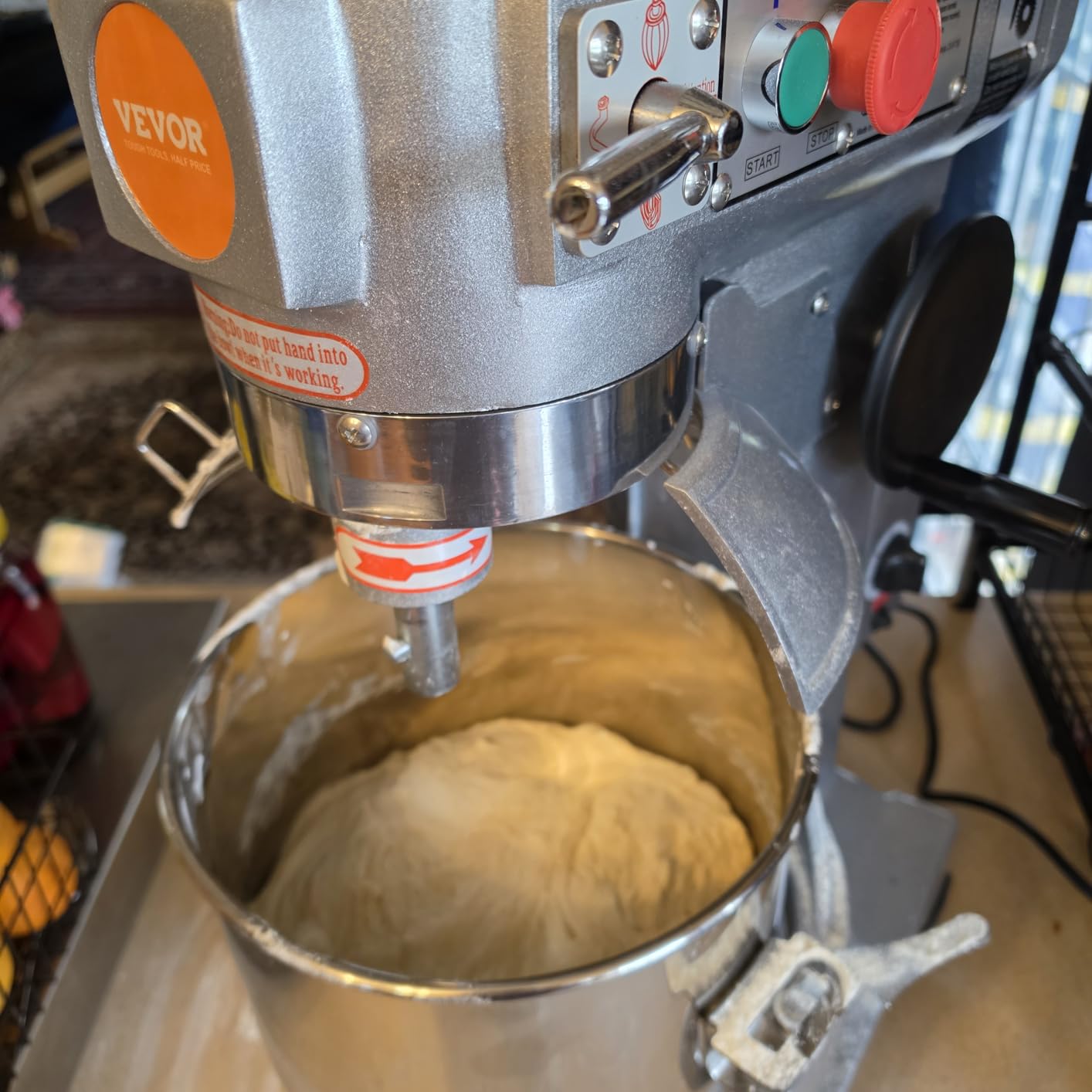 VEVOR Commercial Food Mixer, 20Qt Commercial Mixer with Timing Function, 750W Stainless Steel Bowl Heavy Duty Electric Food Mixer Commercial with 3 Speeds Adjustable 108/199/382 RPM, Dough Hook Whisk customer photo 2