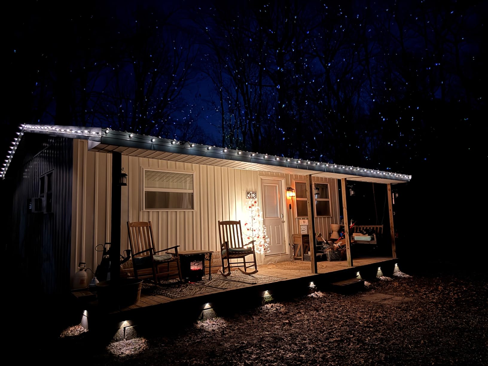 AIRIVO Outdoor Laser Lights Projector, White Laser Fairy Lights Projector, Christmas Snowflake Projector 3 Lighting Modes with Remote Control, Holiday Halloween Decor for Home, Garden, Trees, White Laser customer photo 2