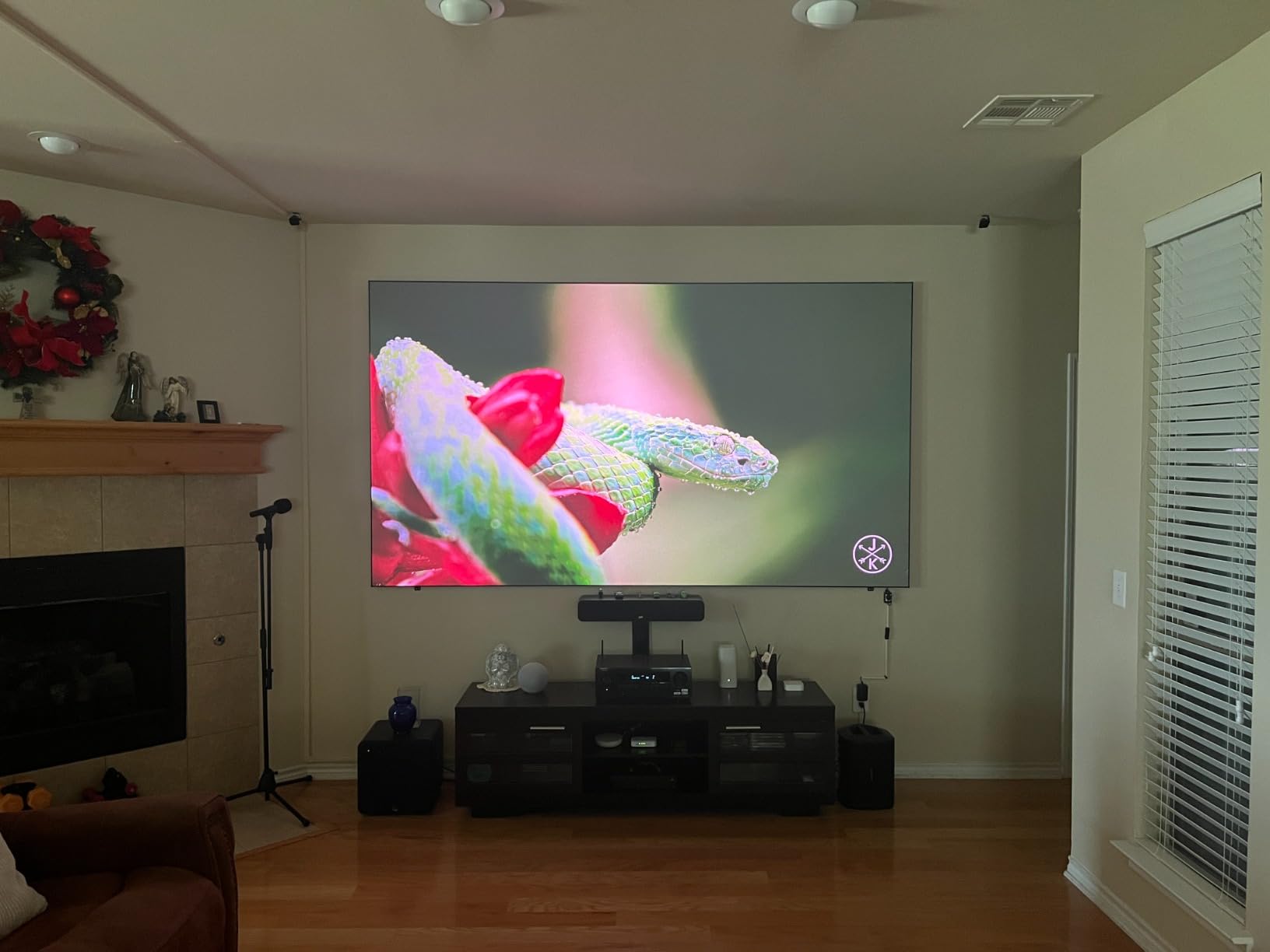 JMGO N1S Ultimate Triple Laser 4K Projector, 3300 ISO Lumens, Google TV | Real-Time Auto Screen Fit, HDR10, 300