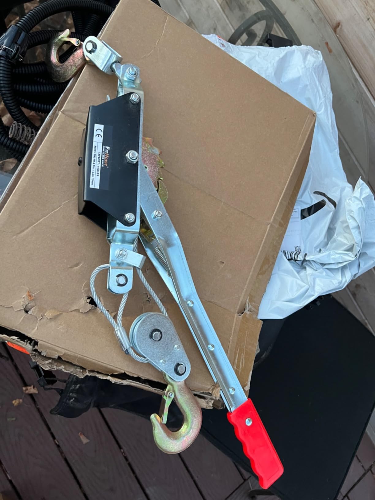 Come Along Winch Ratchet Tool 2 Ton Pulling Capacity 2 Hooks Steel Cable Dual Gear Power Puller with Two 1