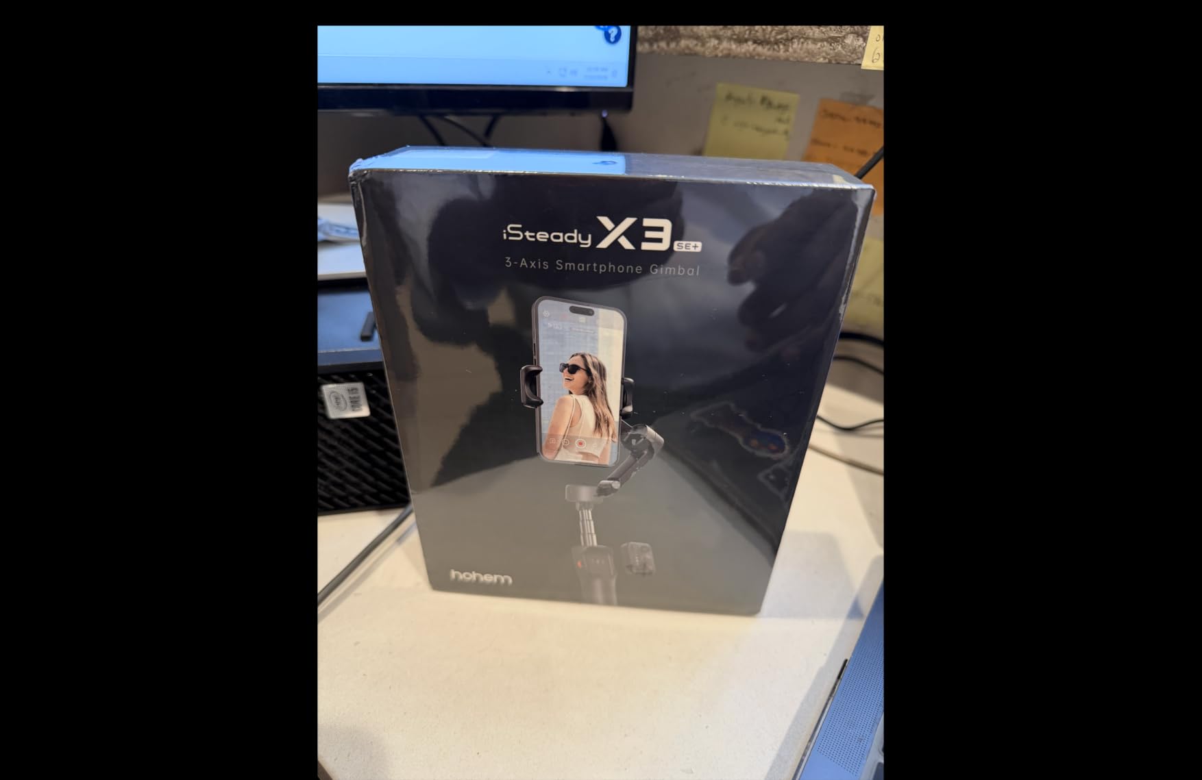 hohem iSteady X3 SE 3-Axis Gimbal Stabilizer for iPhone & Android, Black | Detachable Remote, iSteady 8.0, Foldable 0.79lb Design, Hohem Joy App, 11H Battery, 0.66lb Payload customer photo 1