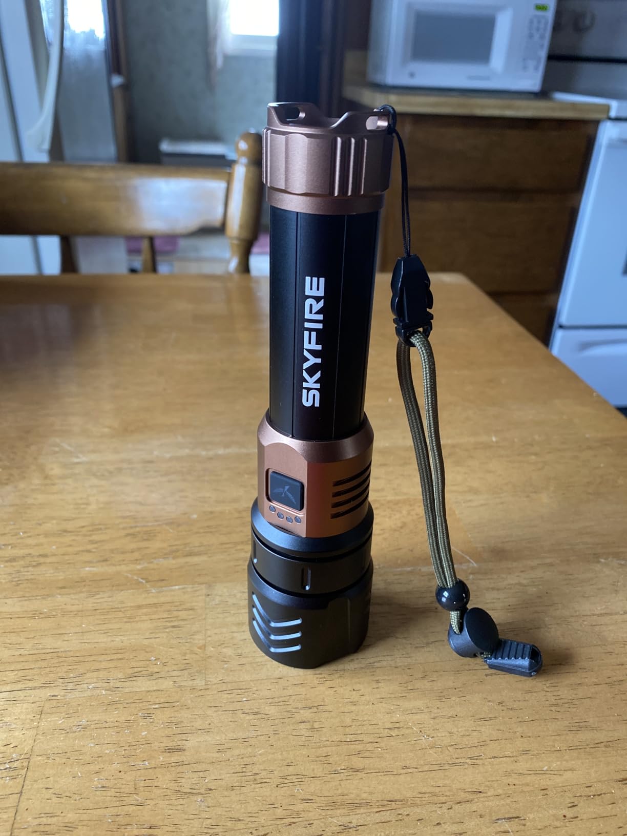 SKYFIRE LED Flashlights High Lumens with Ignition Lens,5000 Super Bright Rechargeable Flashlight,Zoomable,6 Modes,Waterproof Tactical Flash Light for Camping Essentials,Outdoor and Home,Gift customer photo 1