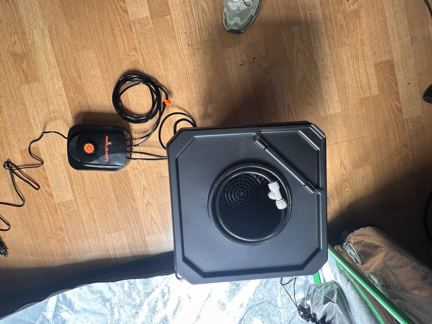 Spider Farmer DWC Hydroponics Growing System Kit 4 Buckets for Indoor Plant customer photo 1