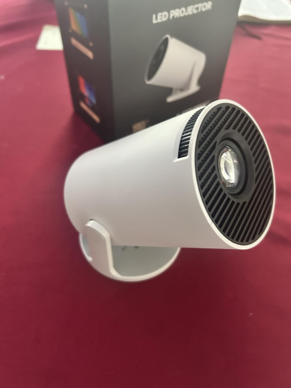 Mini Projector, Portable Smart Projector 4K WiFi 6 BT 5.4 [Built-in App] | Auto Keystone, Movie Projector Compatible With HDMI/USB/TV Stick/Smartphone/Laptop/PS5 Home Theater 180° Rotation White customer photo 2
