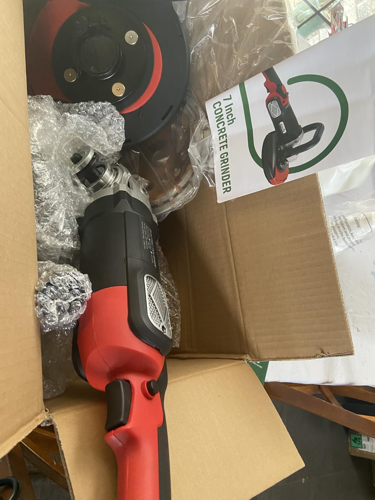 Antstone 7 Inch Concrete Grinder Set Concrete Surface Planer with Dust Extraction Shroud 1580W 3000RPM Angle Grinder Kit with Auxiliary Handles, Protective Guard, Diamond Grinding Wheel customer photo 1