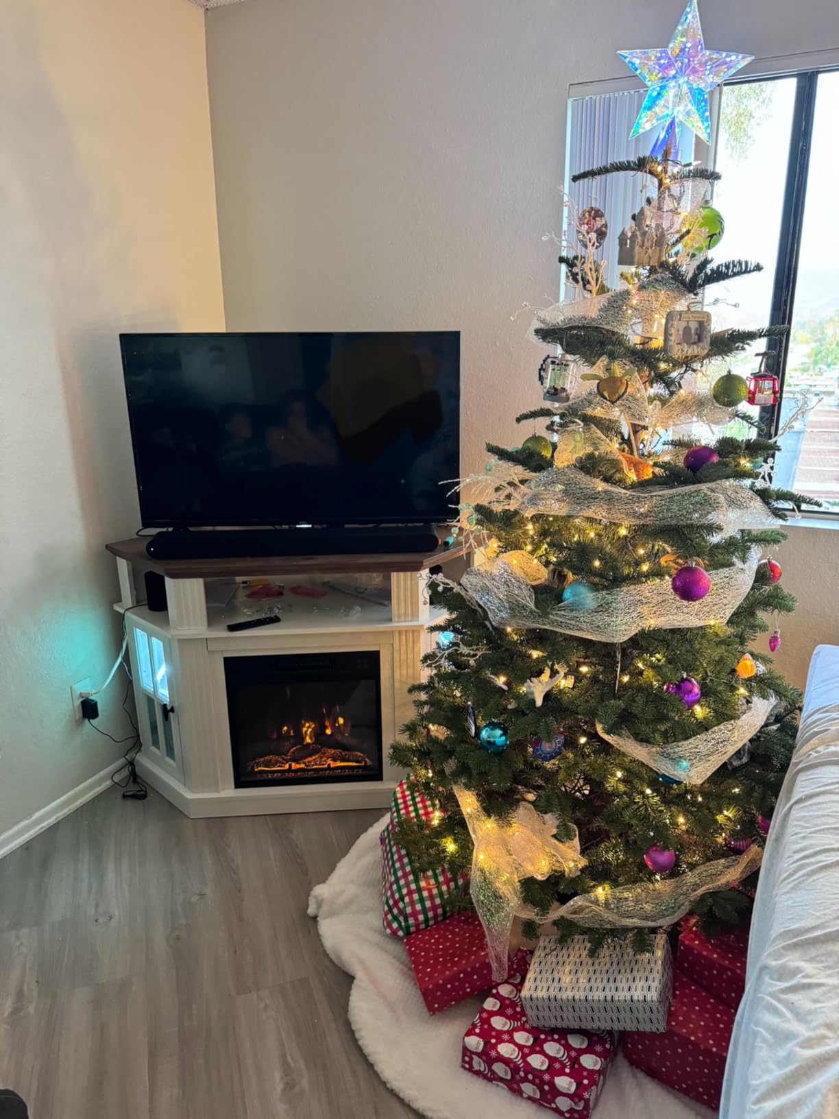 YESHOMY Corner Fireplace TV Stand for TVs up to 55