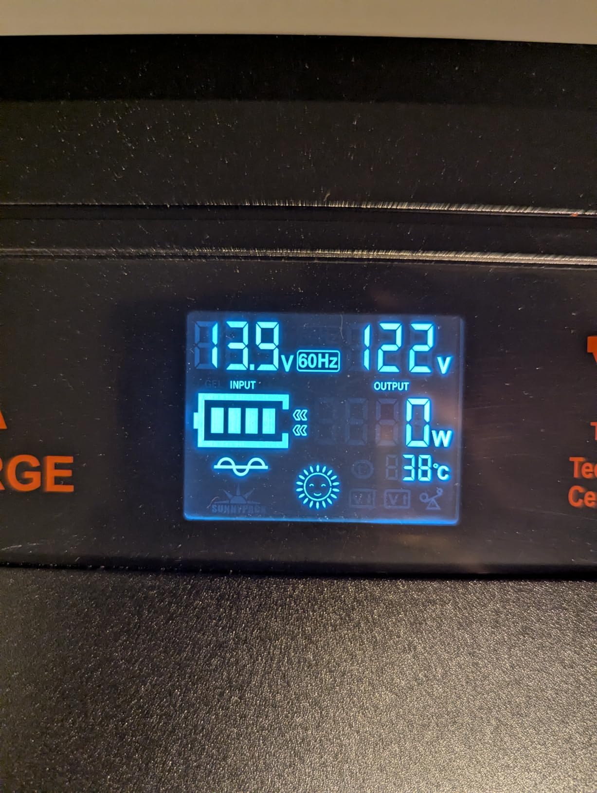 VEVOR 2000W Sump Pump Battery Backup System LCD Display Corded Auto Switch customer photo 2
