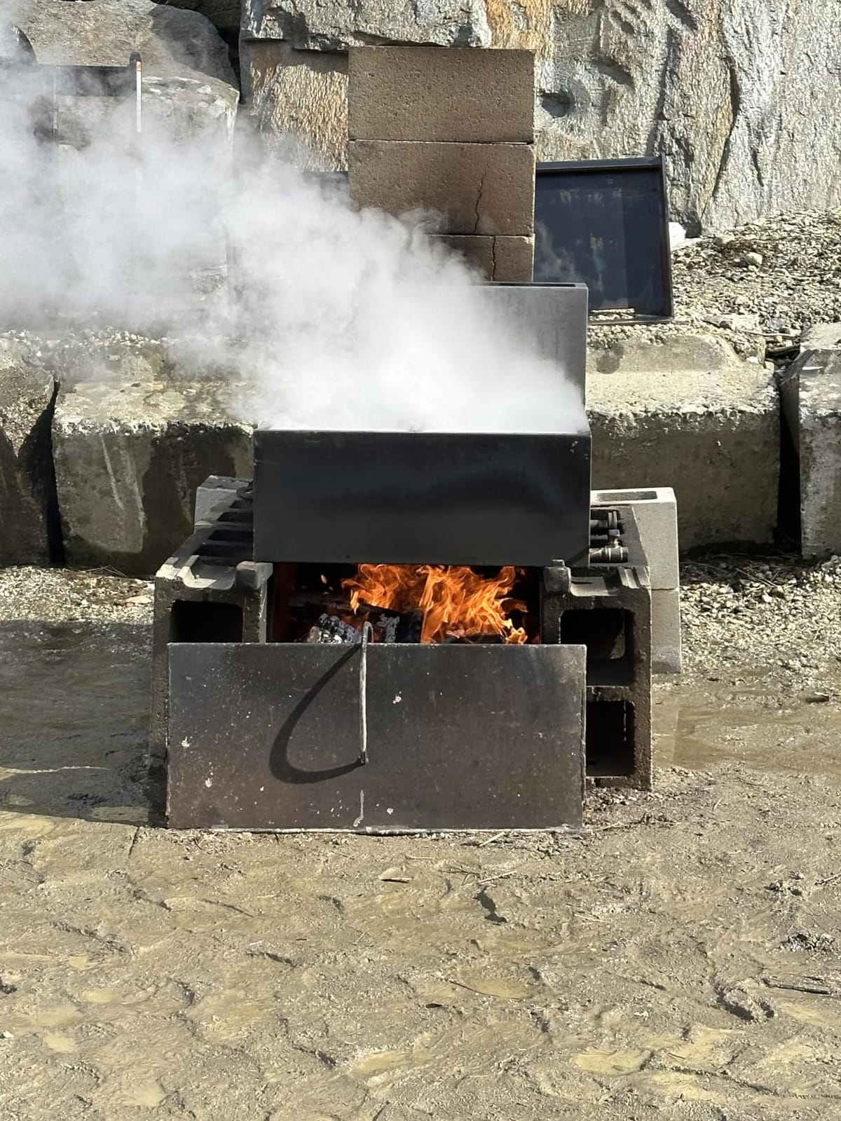 VEVOR Maple Syrup Evaporator Pan, 11.2 Gal, 24 x 18 x 6 Inch Maple Syrup, 304 Stainless Steel Maple Syrup Pan, Evaporator Pan with 1 Valve and 3 Heating Methods, for Home, Outdoor customer photo 2