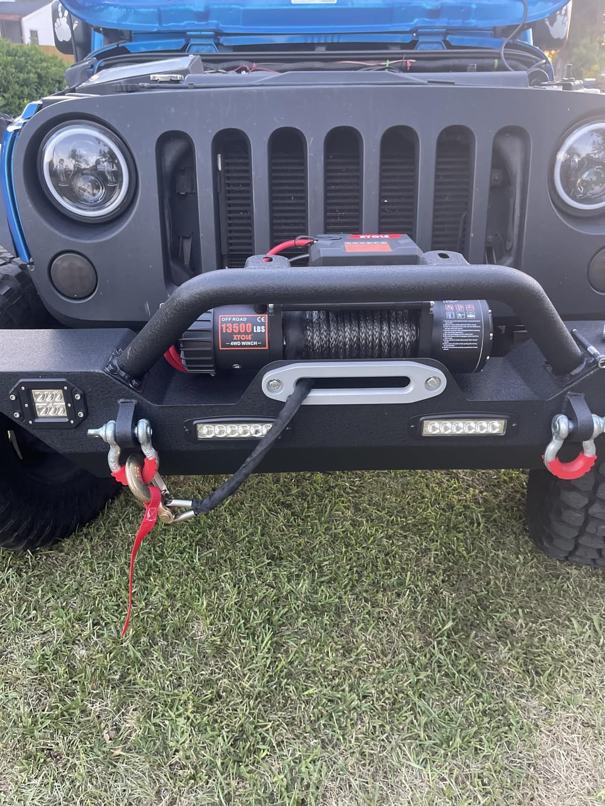 13,500 lb Recovery Winch, 12V Electric Winch with 3/8” Synthetic Rope, IP67 Waterproof, Wireless & Wired Remote Controls for Jeep, SUV, Truck & Trailer (Black) customer photo 1