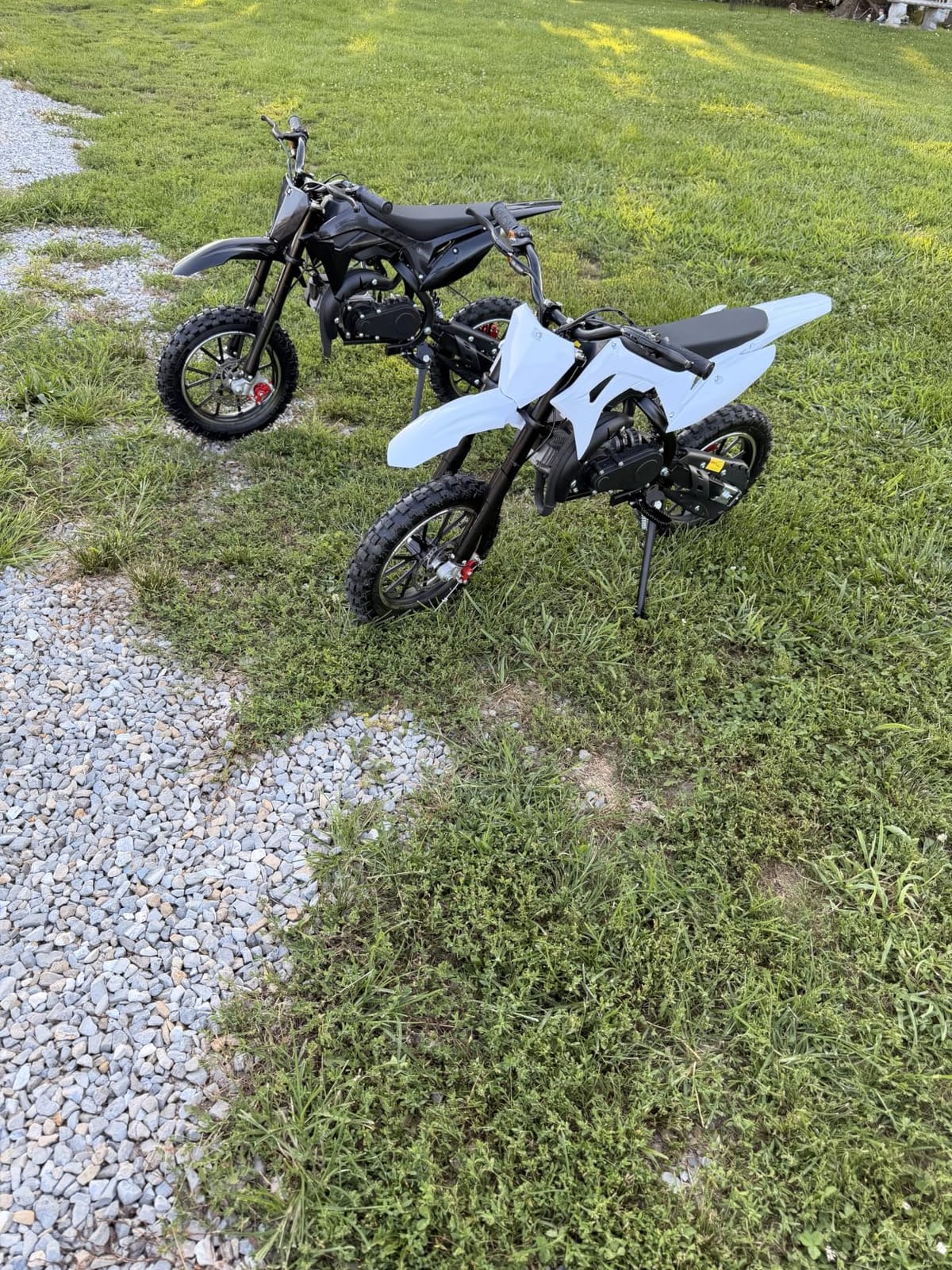 Kids dirt bike - 49cc Dirt Bikes Gas Mini Bike Kids Motorcycle, Upgrade Pit Bike Mini Motorcycle for kids, Off Road Tires, Front Rear Disc Brakes, Pull Start, Pocket Bike Gift for Child Teens, Pink customer photo 1